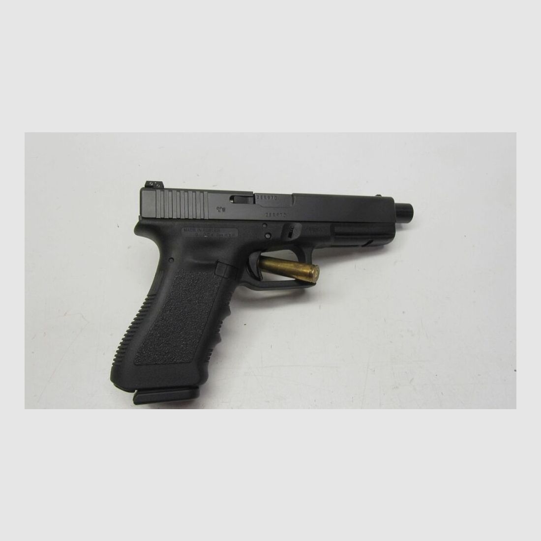 Pistola Glock 17 Gen3, 9mmLuger con canna filettata 5", come nuova 9mmLuger, immagine 3 di 5