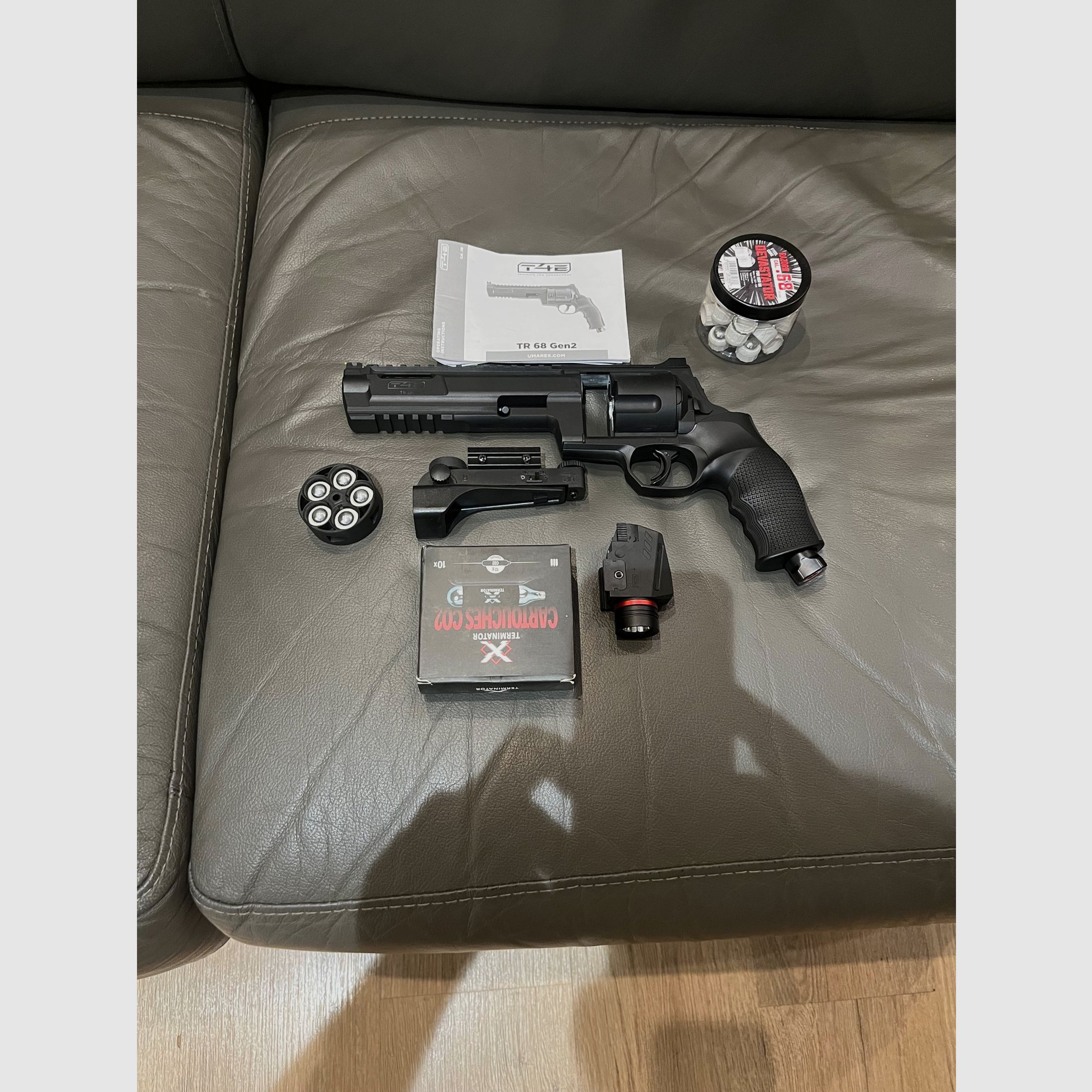 Pistolet umarex tR 68 nowy