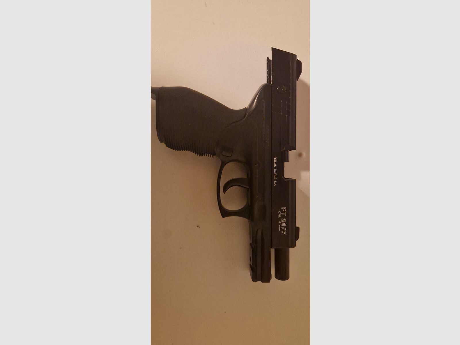 Taurus PT24/7 Airsoft 0.5 Joule