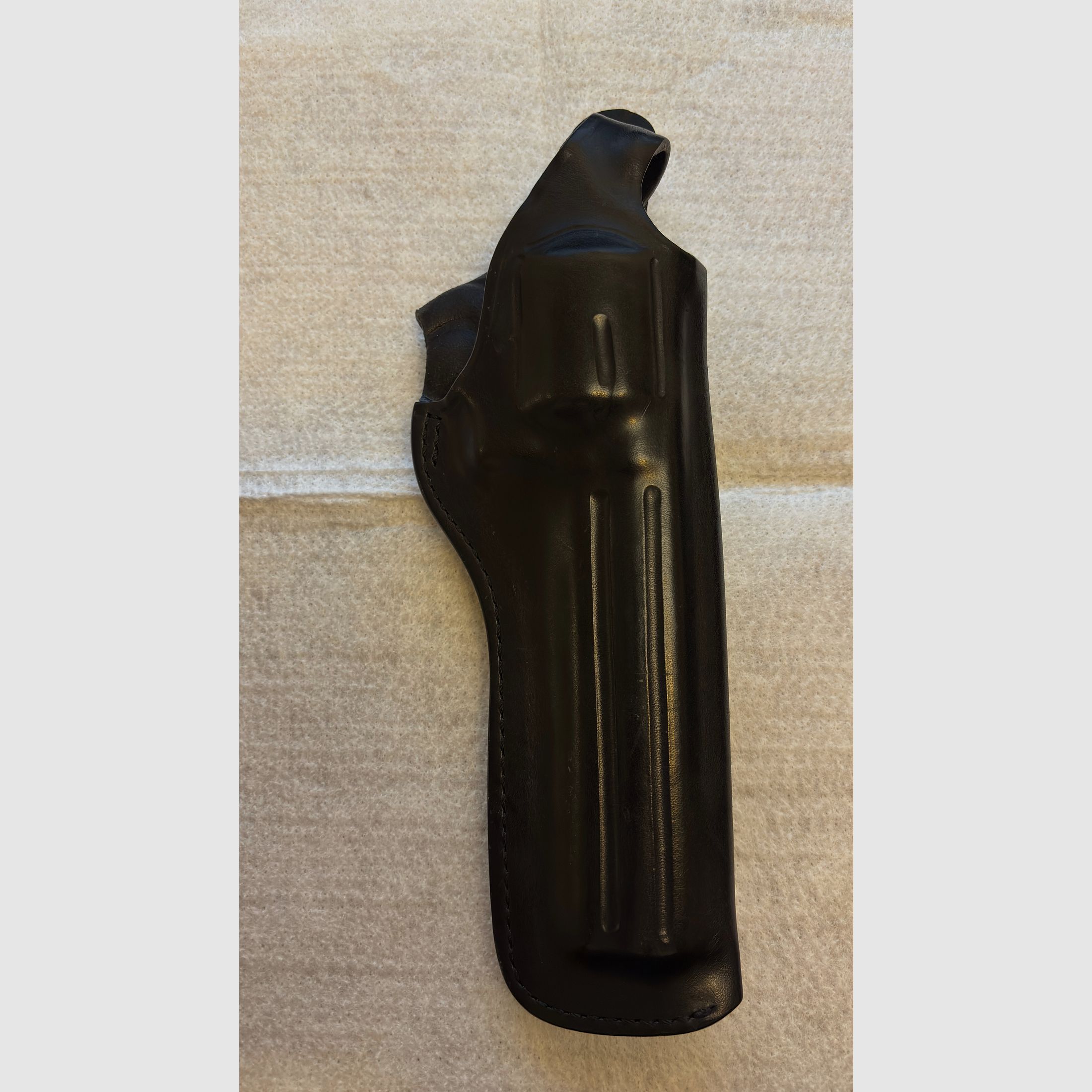 Belt holster for 686 by Radar - leather holster