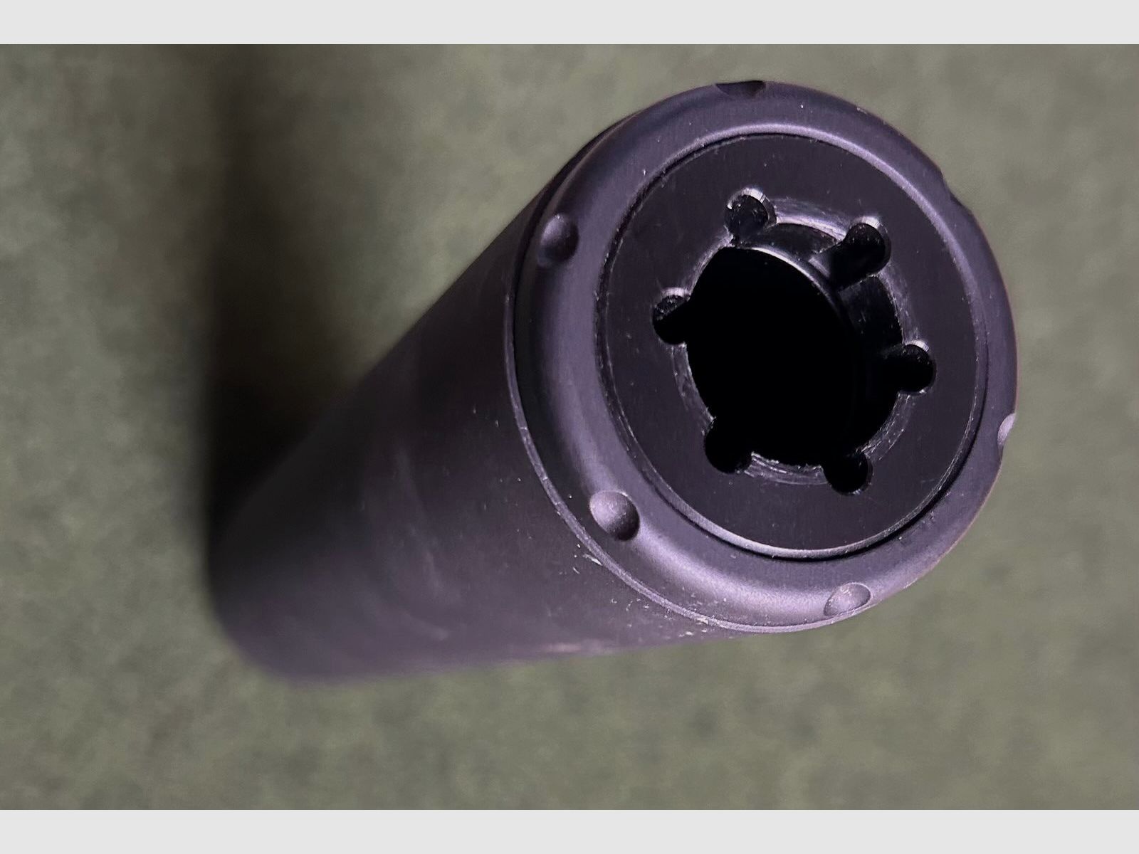 Silenziatore MERKEL Suppressor nel calibro da 7,0 a 8,2 mm