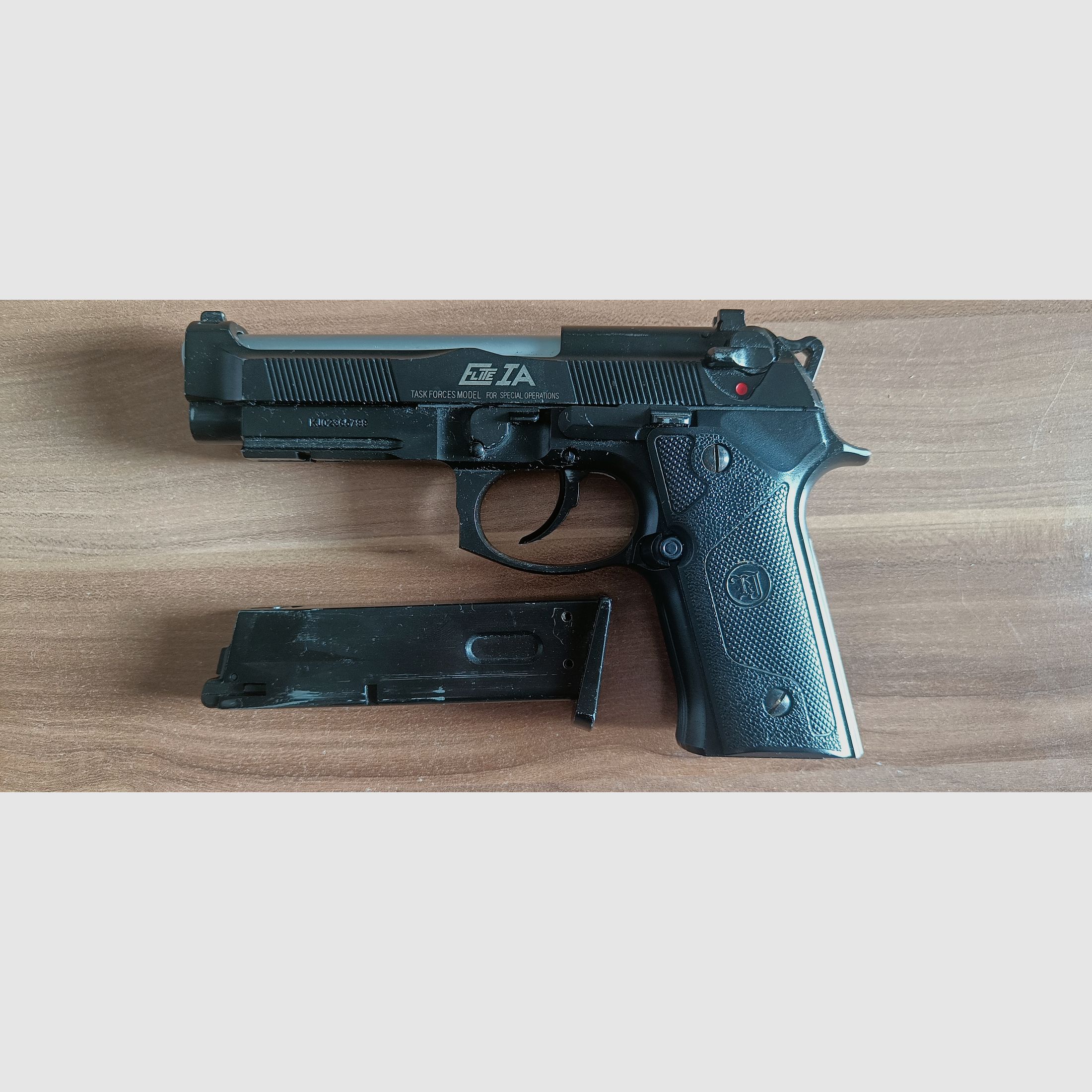 KJ M9 Elite IA