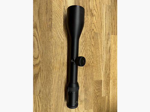 Swarovski Z4i 2,5 - 10 x 56 używany z szyną i celownikiem świetlnym