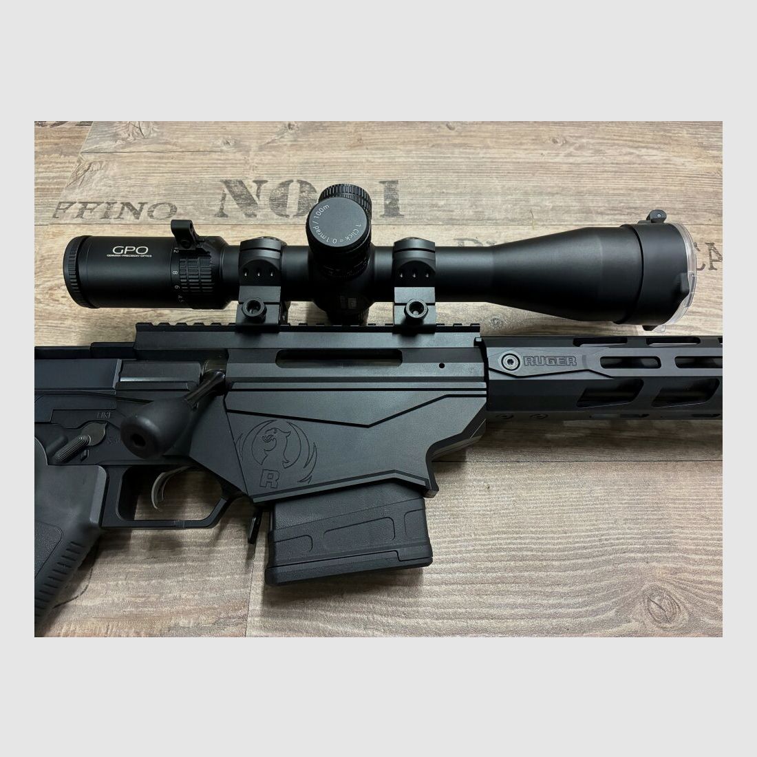 Ruger Precision Rifle w tym lunetę i dwójnóg