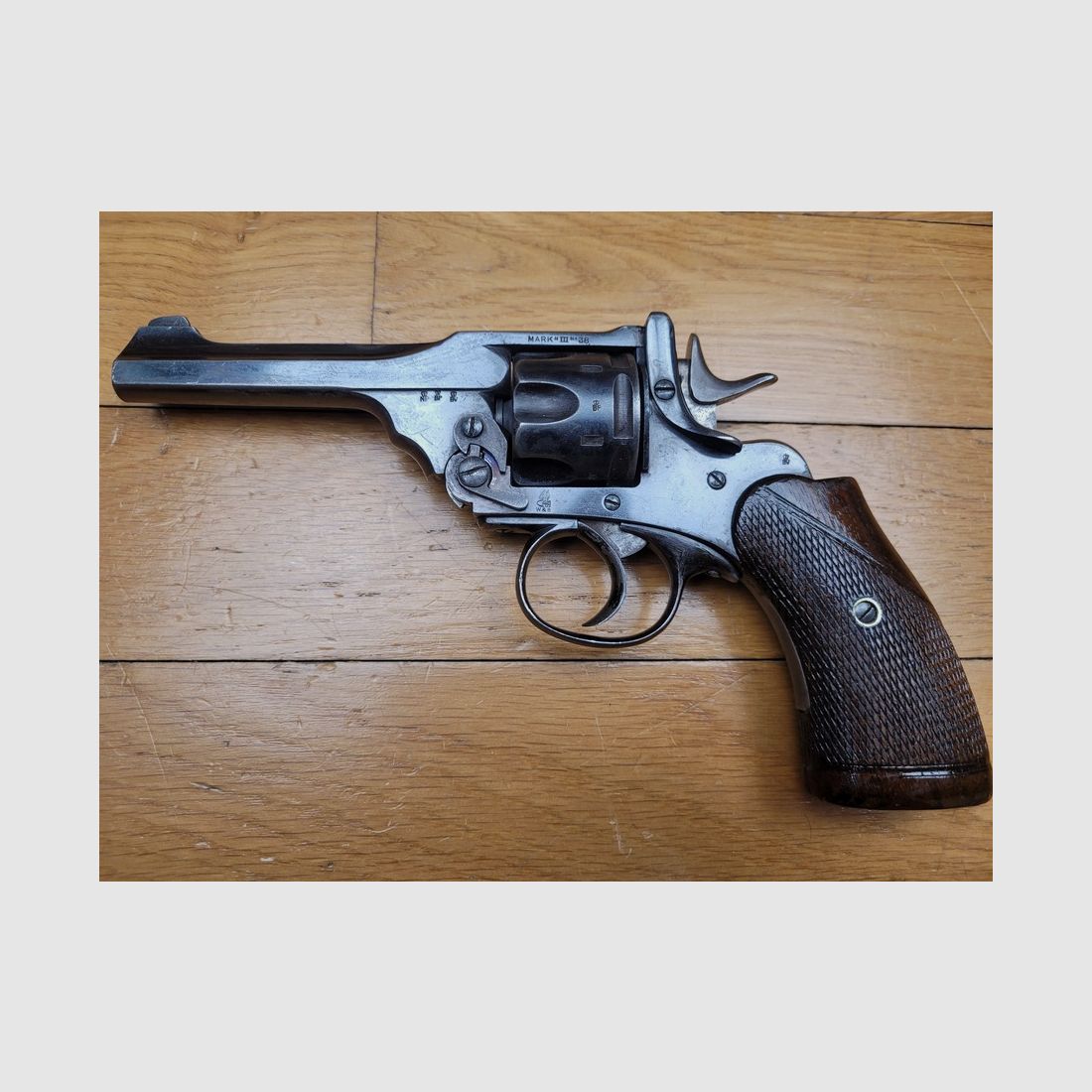 Sehr schöner Revolver Webley & Scott MKIII – Kaliber 38 /38S&W – hervorragende Fertigung aus Birmingham der 30er Jahre – sehr guter ästhetischer und mechanischer Zustand – sehr schöne gebrauchte Waffe in TBE +, Bild 1 von 16