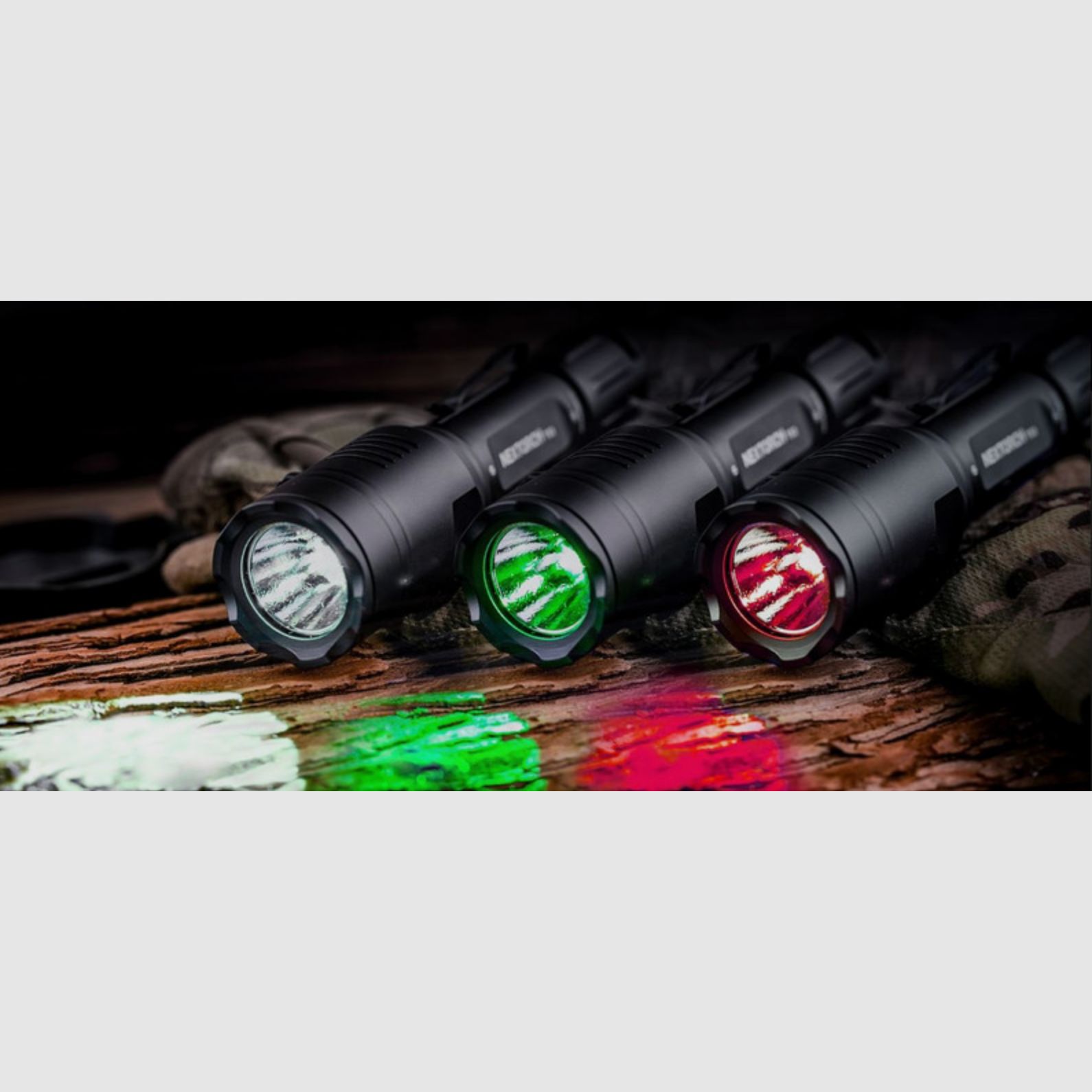 Nextorch T53 Set Tri Color LED hunting flashlight white green red in set including battery, cable remote control