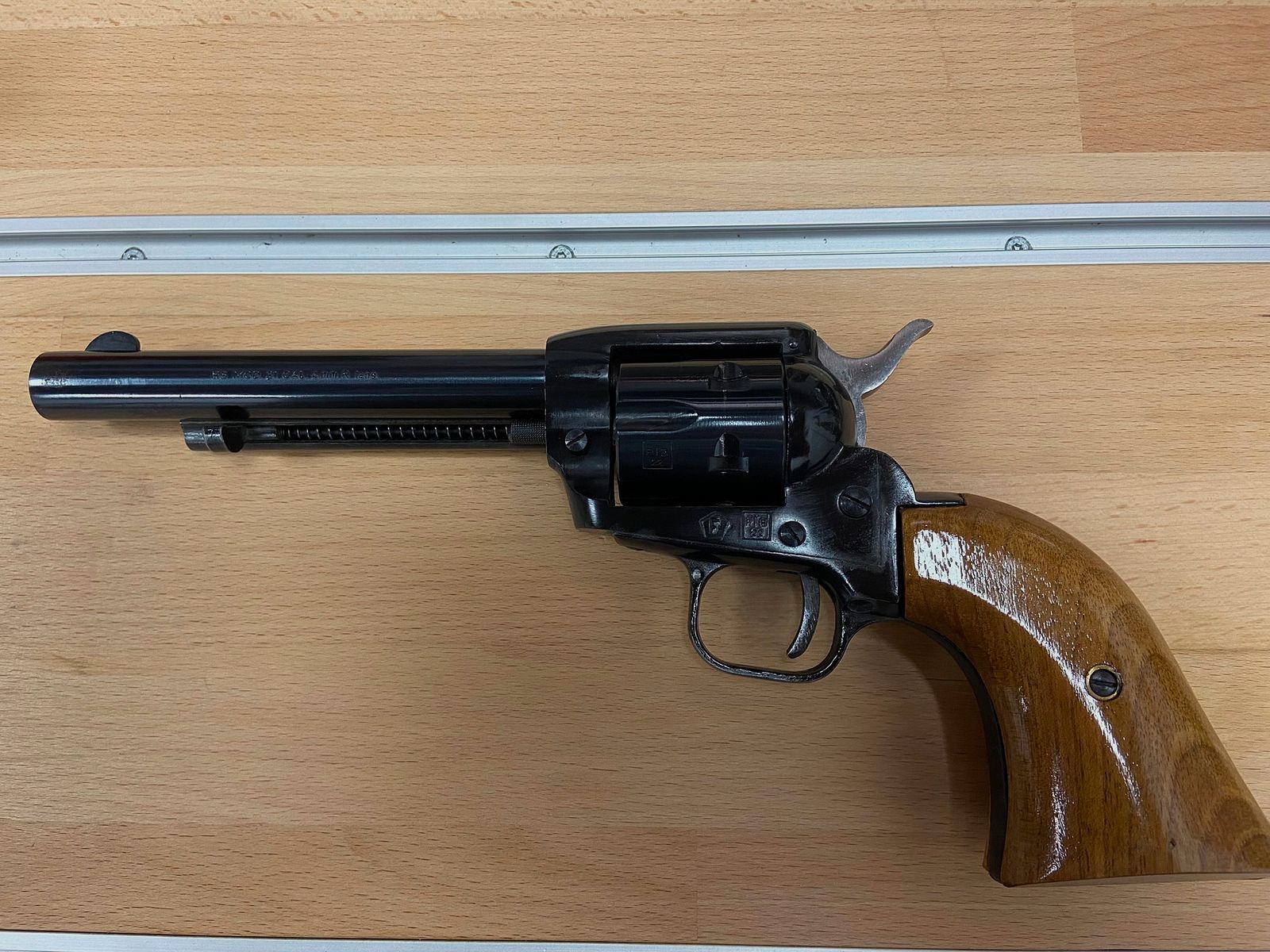 *** Sammlerstück Revolver Schmidt HS 121 4mm lang, bedürfnisfrei ! ***