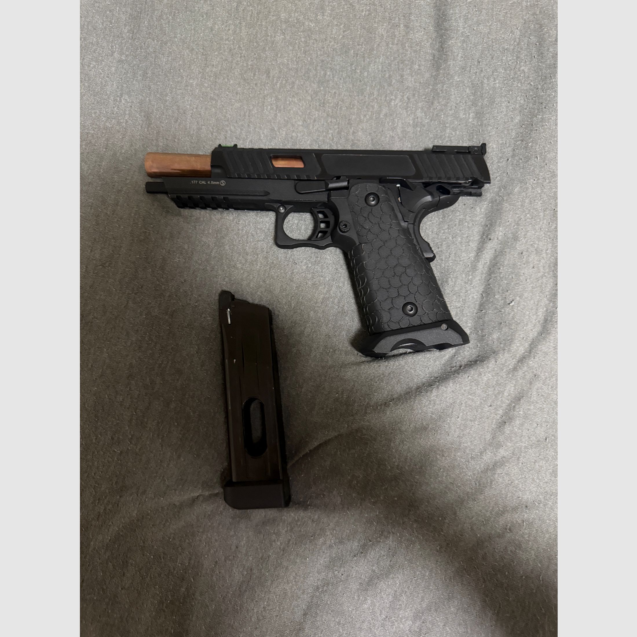 ASG / STI International Combat Master 2011 JW3 Airsoftpistole Vollmetall CO2BB 6mm BB schwarz