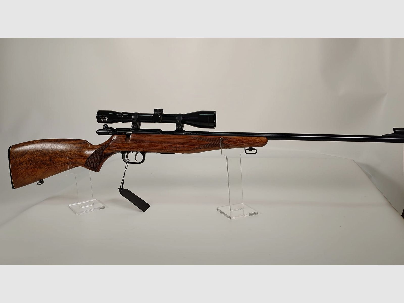Krico Kleinkaliber-Repetierer .22WinMag. inkl. Ohta 6x40