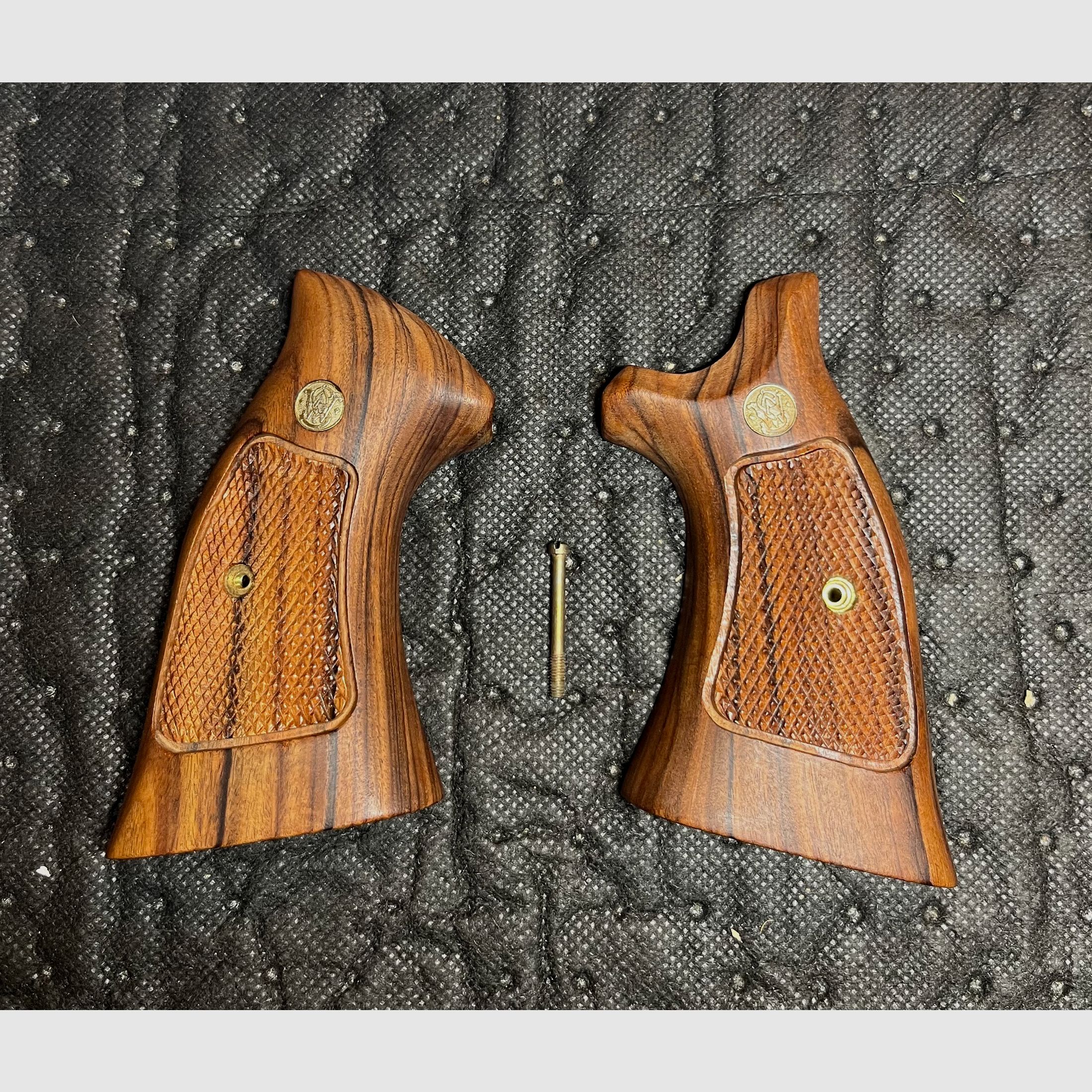 Originele Smith & Wesson houten grepen voor 586/686 K/L frame Square Butt