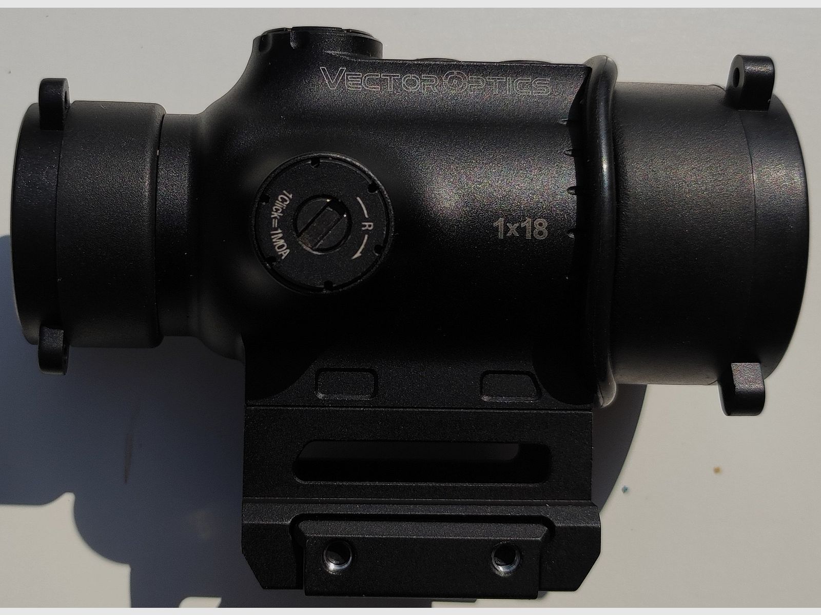 Vector Optics SCPS-M10 Paragon 1X18 Mini Prism Scope