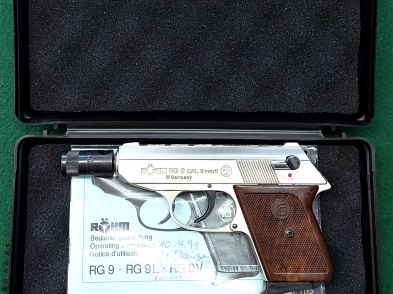 Röhm RG 9 Nickel Kal. 8mm K . PTB 413 inkl. Abschussbecher und Koffer mit Gebrauchsanweisung