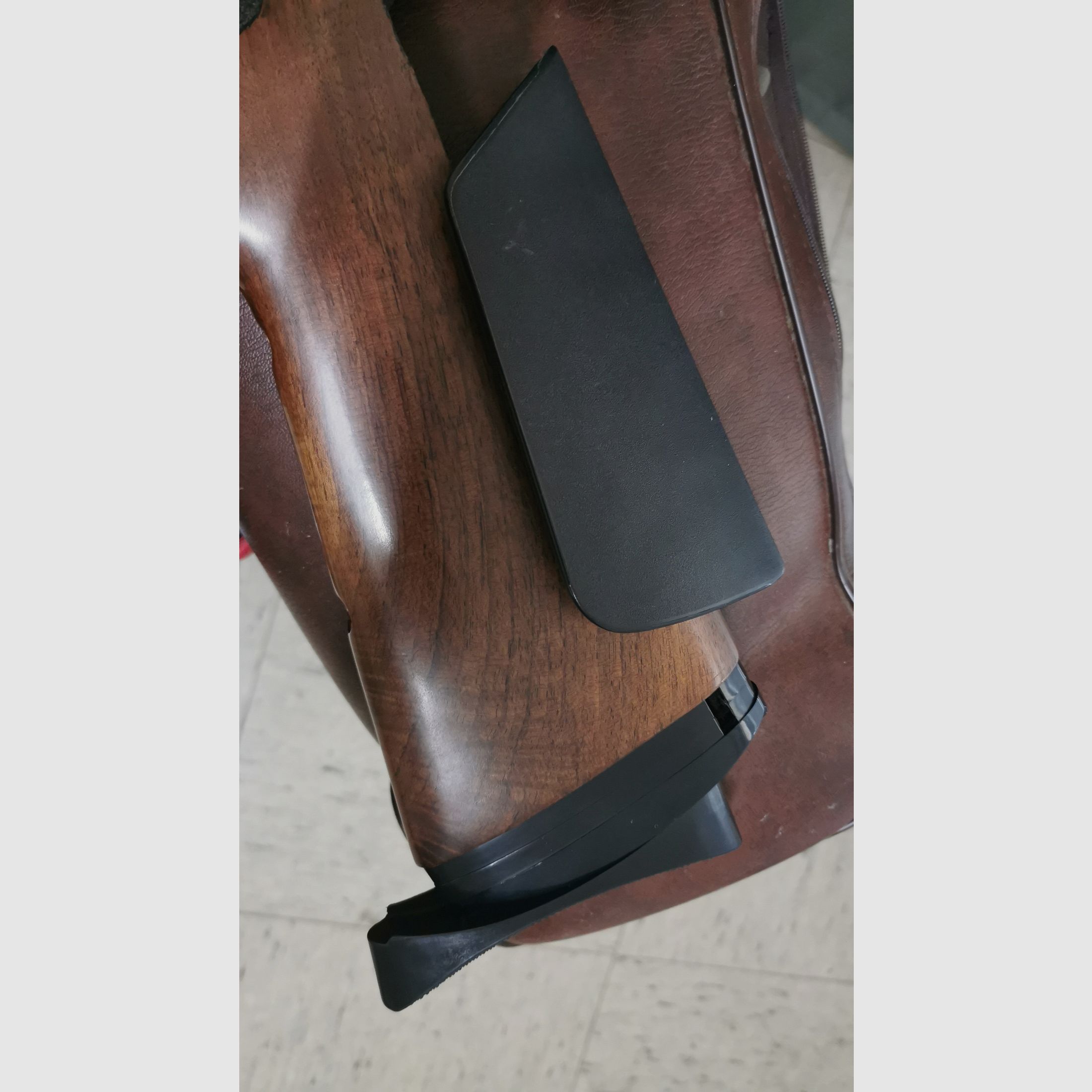 Konvolut Luftdruckwaffen, 1 Gewehr, 2 Luftdruckpistolen