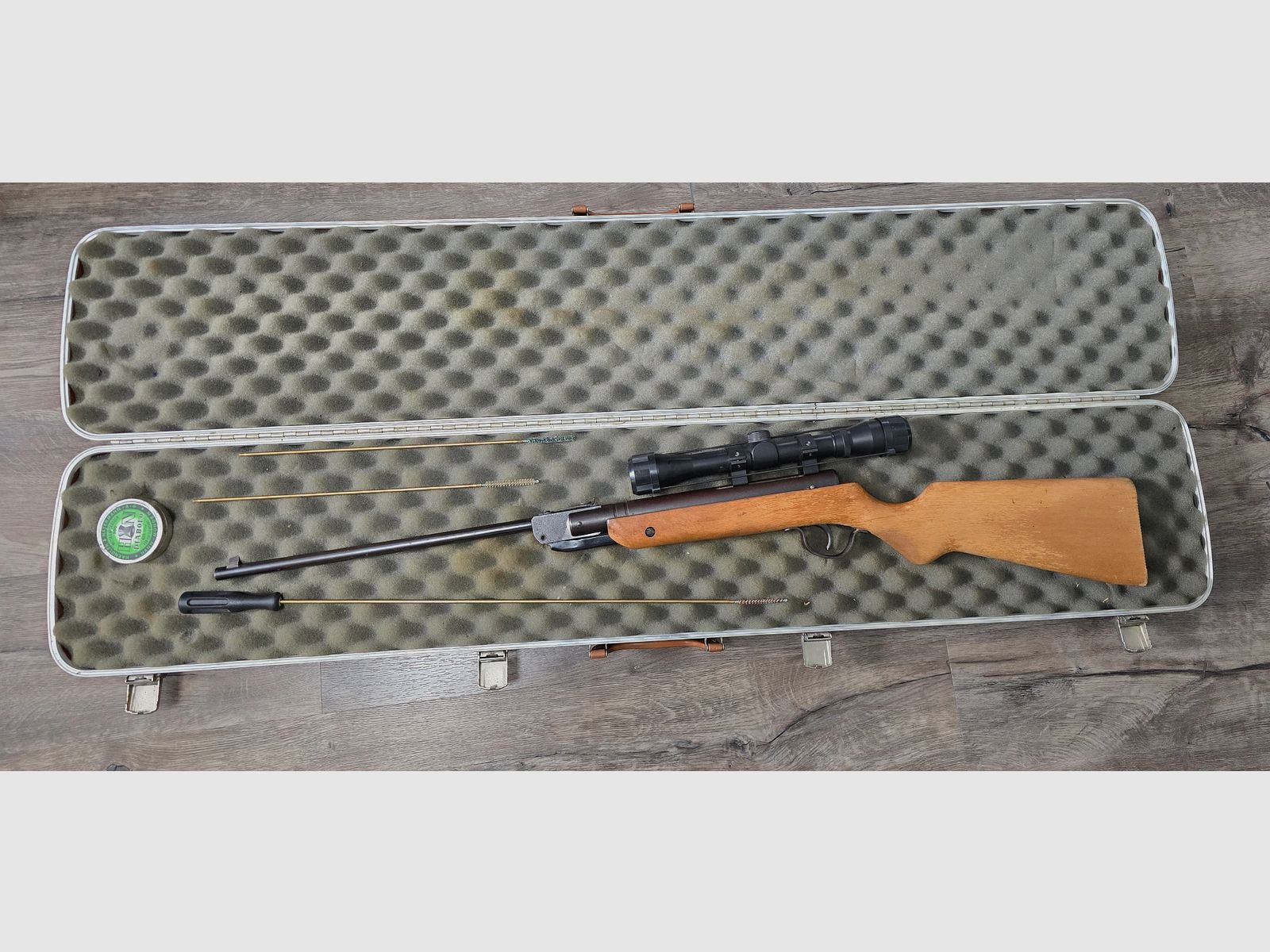 Air rifle 4.5 mm Diabolo – F-mark – Stock broken – Tinkerer