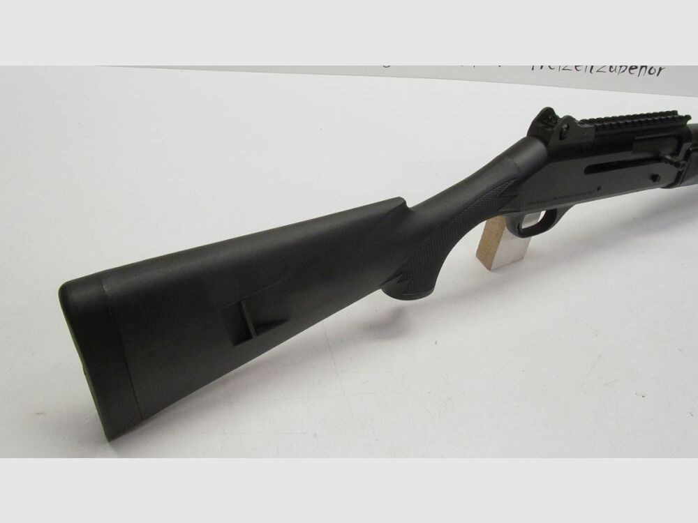 Fucile semiautomatico Benelli M4 Super 90 cal. 12/76, canna da 47cm 12/76