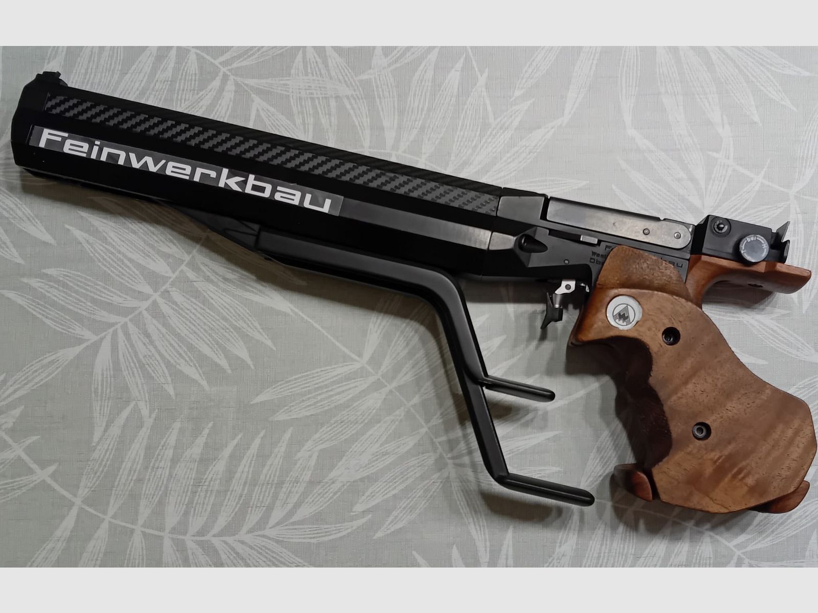 Air pistol Feinwerkbau 102