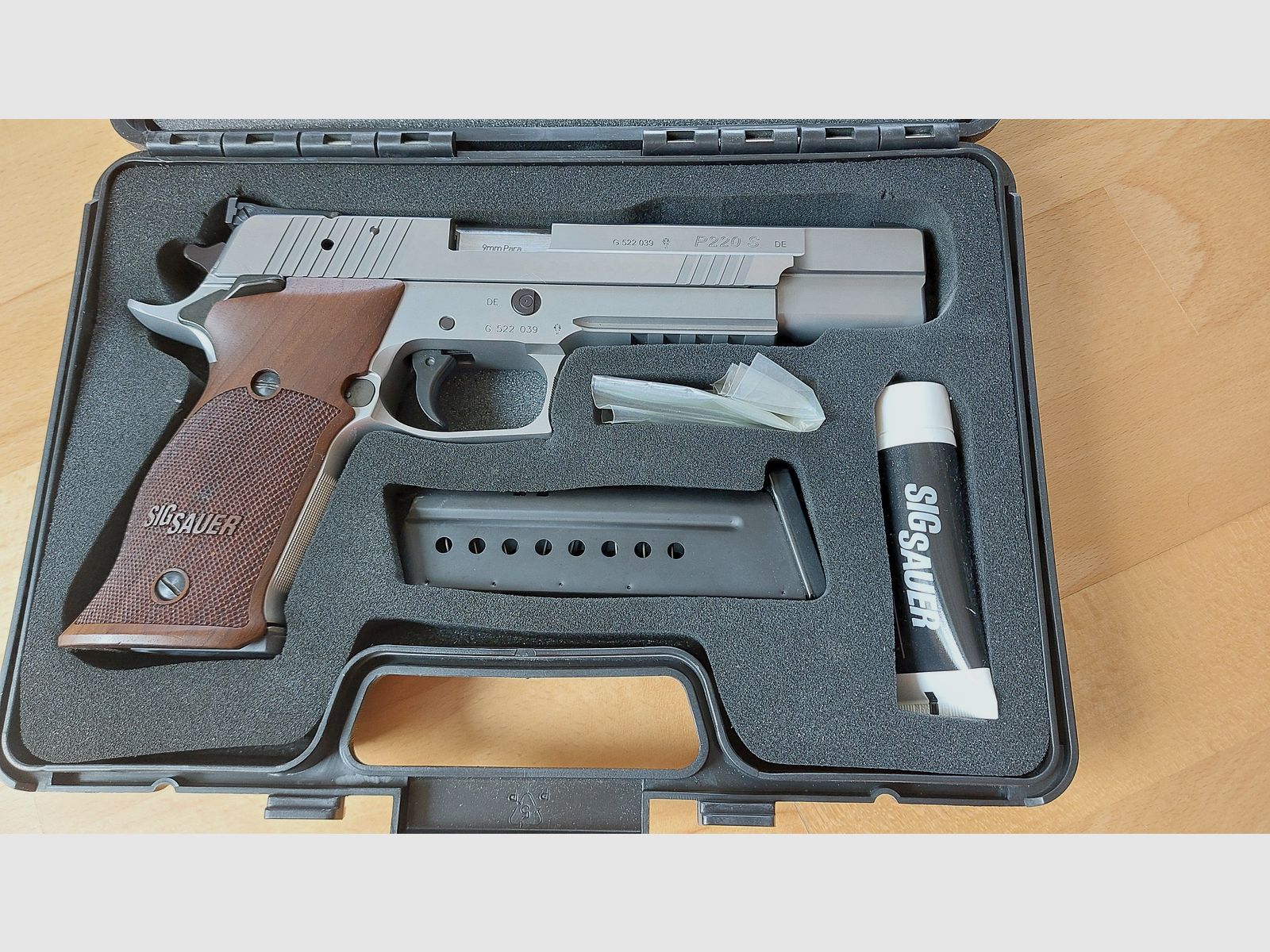 Sig Sauer P220 X-SIX 9mm