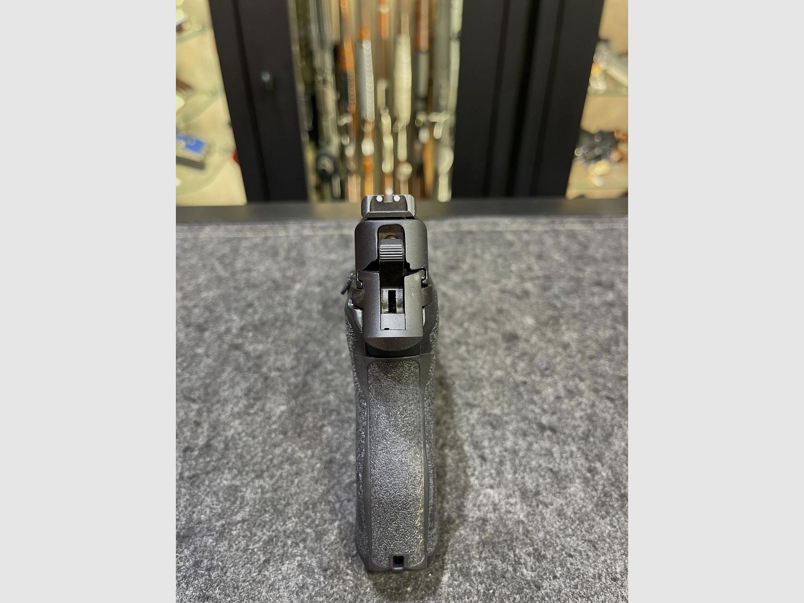 Sig Sauer P-226 Classic 22, Bild 3 von 6