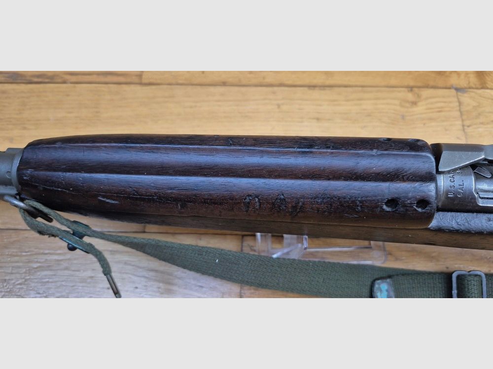 Muy buena carabina USM1 convertida a semi-auto – Calibre .30 M1 original – Fabricación INLAND – Arma con tenon de bayoneta y alza ajustable de tipo 2 – Configuración Indochina Corea – Segundo cargador de 10 disparos incluido – Correa y funda en repro – ¡Muy bonita bayoneta USM4 original 100% US! – Muy buen estado mecánico y estético – ¡Una de las carabinas más divertidas en el campo de tiro! – Muy bonito conjunto en excelente estado +, imagen 20 de 33
