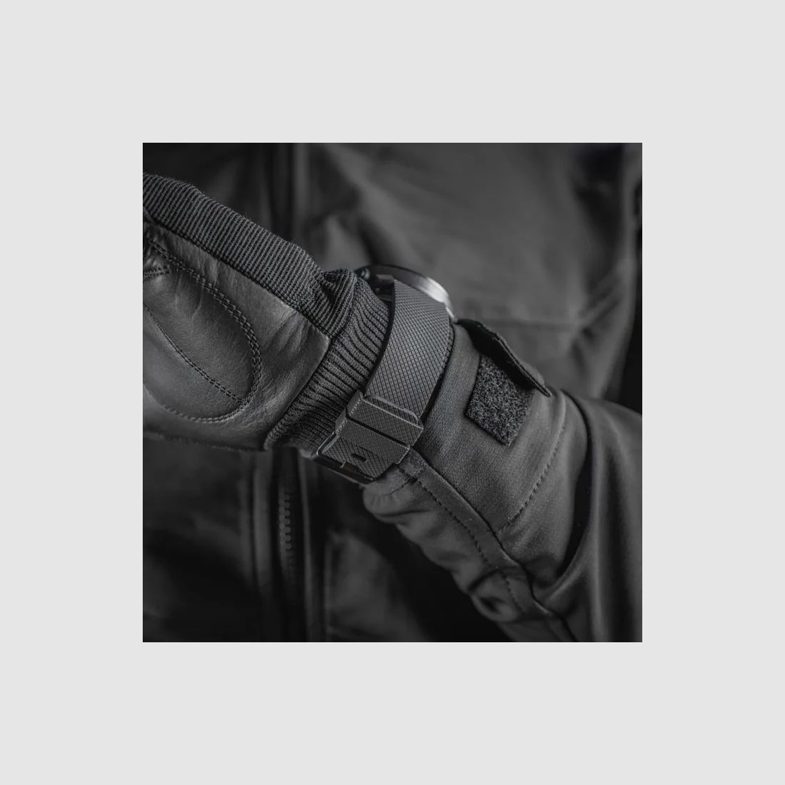 M-Tac® Taktische Multifunktionsuhr Schwarz