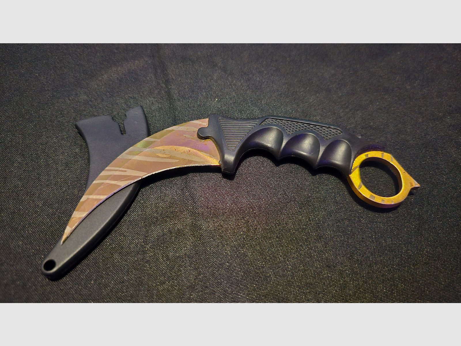 Karambit Tiger Tooth