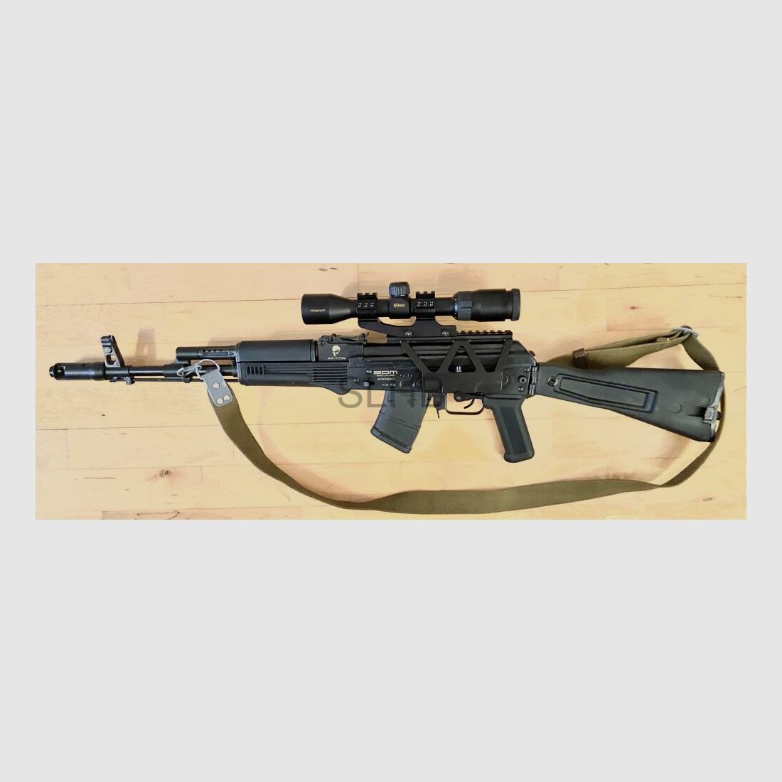 SDM	 AK103
