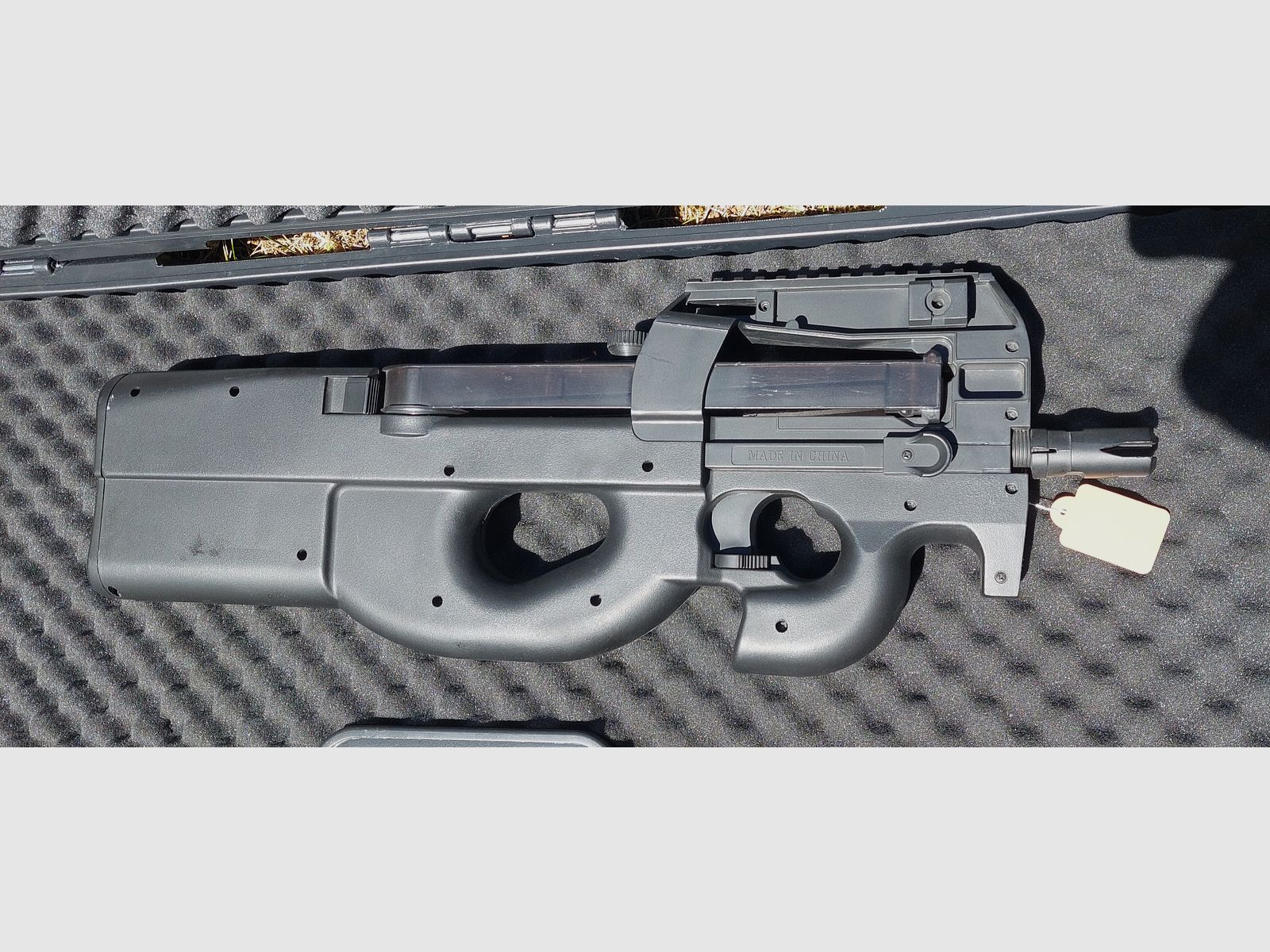 Deko Gewehr FN P90 