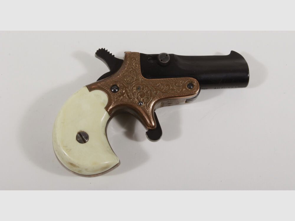 Luxury Derringer Reck 1966 Article 16348