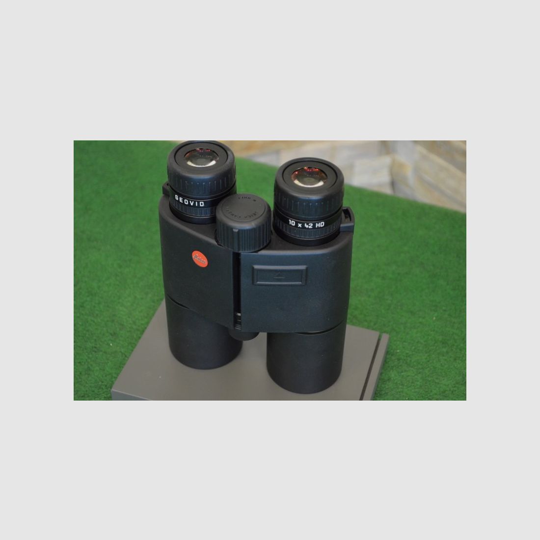 Leica Geovid 10 x 42 R
