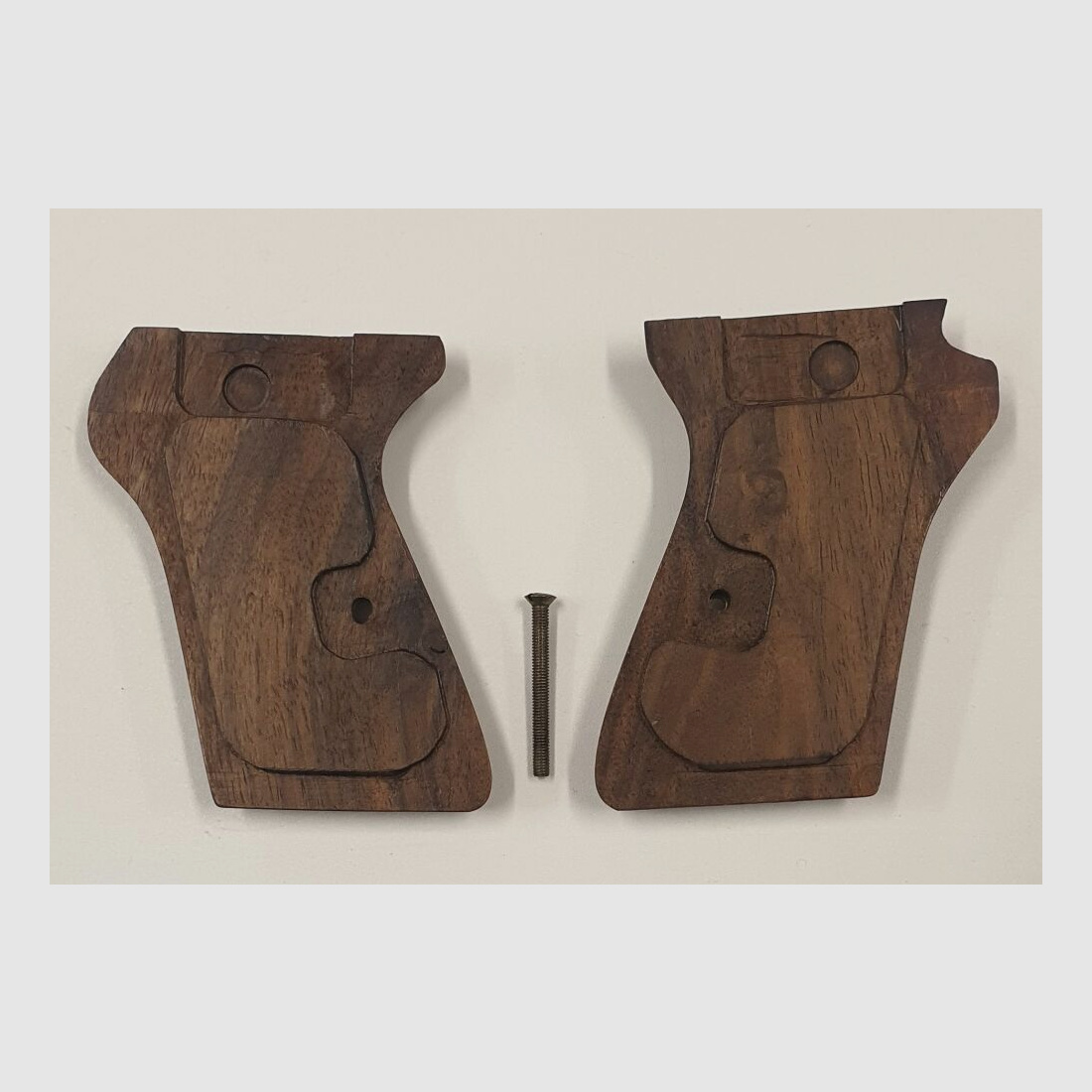 Unknown wooden grip scales for Walther PP