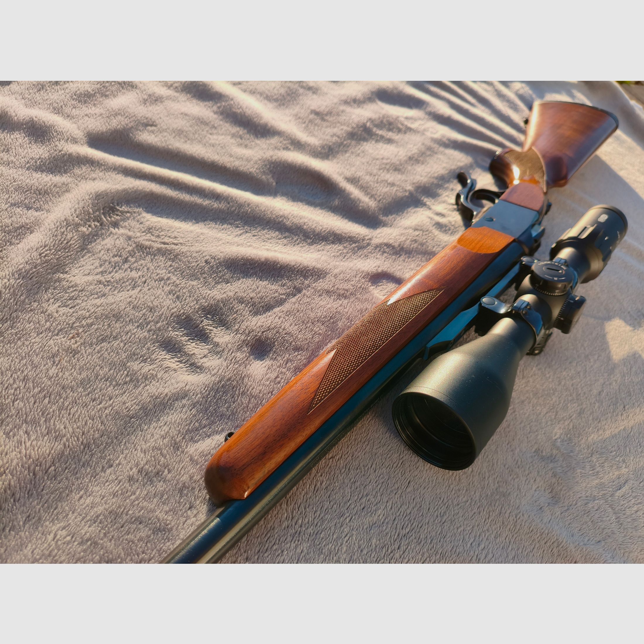 BLOCKBÜCHSE RUGER #1 (No. 1) .243 WIN pacchetto completo con MEOPTA 3-15x50