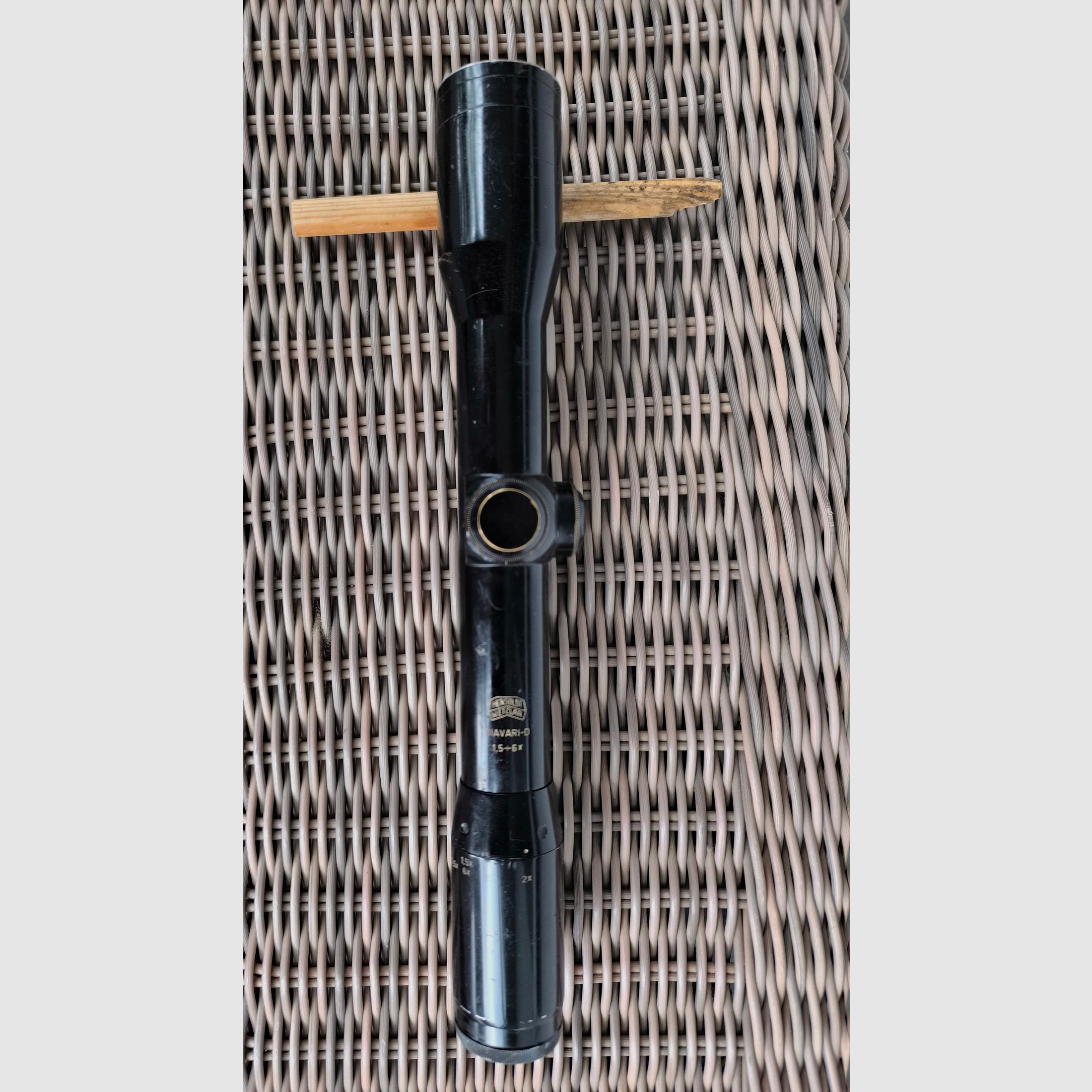 Hensoldt Diavari-D    1,5-6x36, Absehen 4