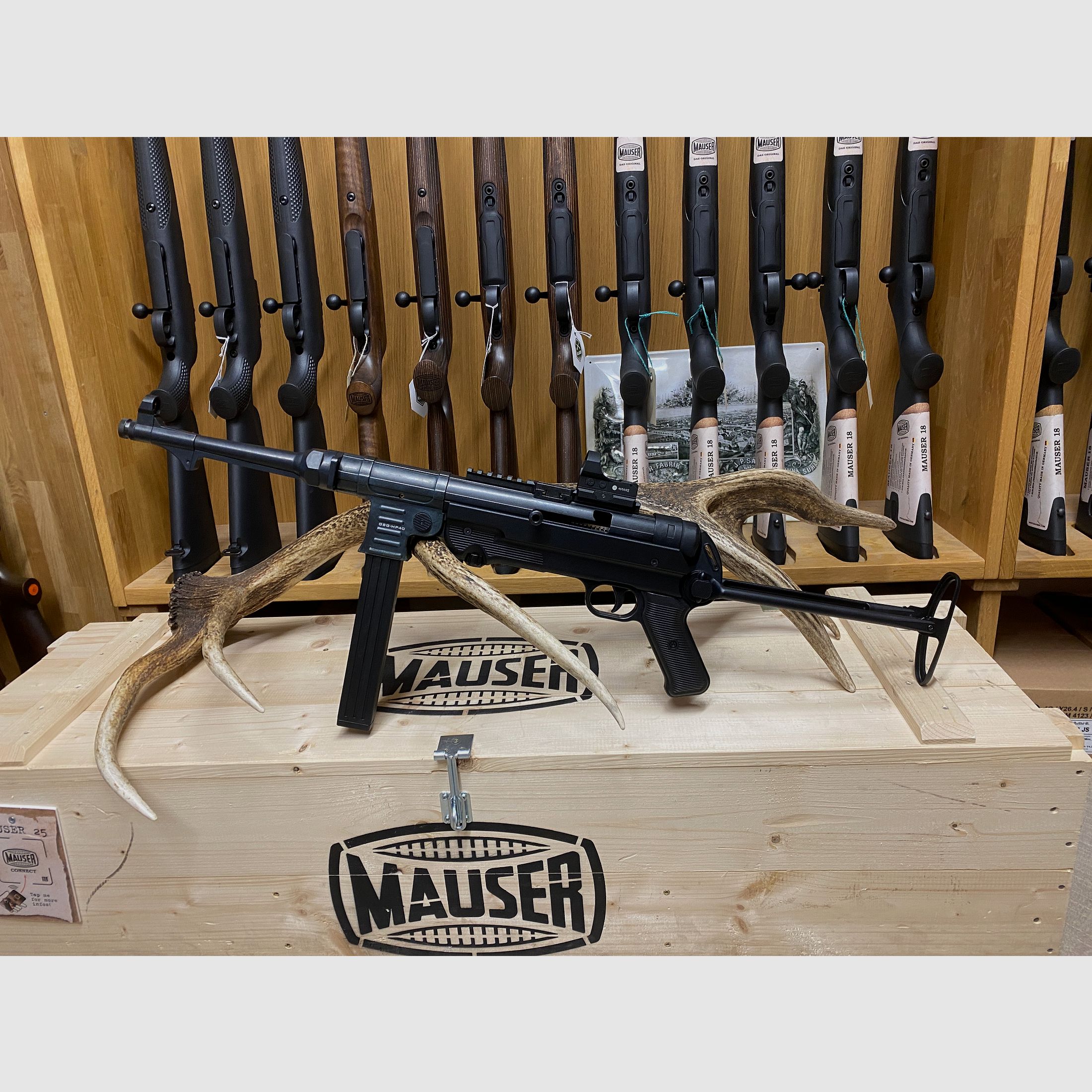 German Sport Guns MP40, mit Hawke Vantage 1x34