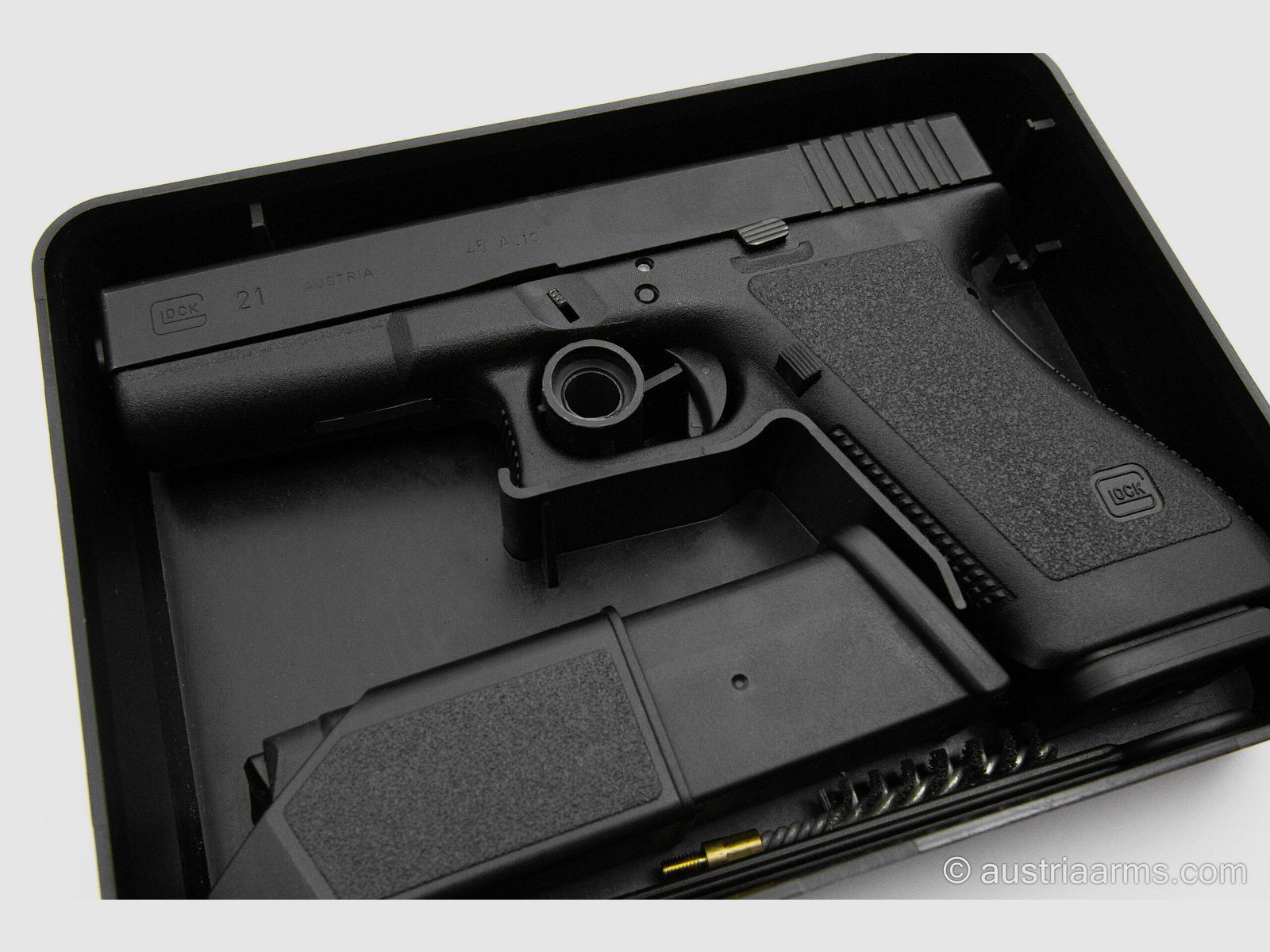 Glock 21, like-new used firearm, .45 ACP, image 3 of 5