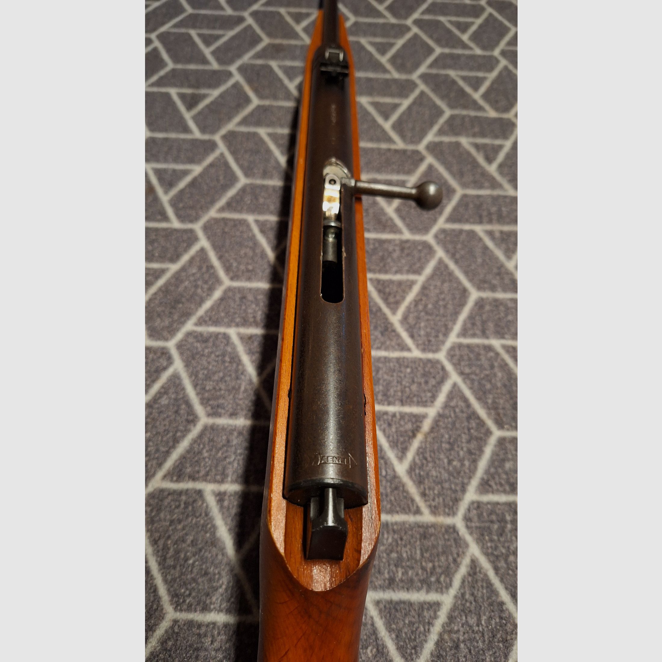 Haenel Suhl 310 "Q1" air rifle with 12-round magazine + original pellets!