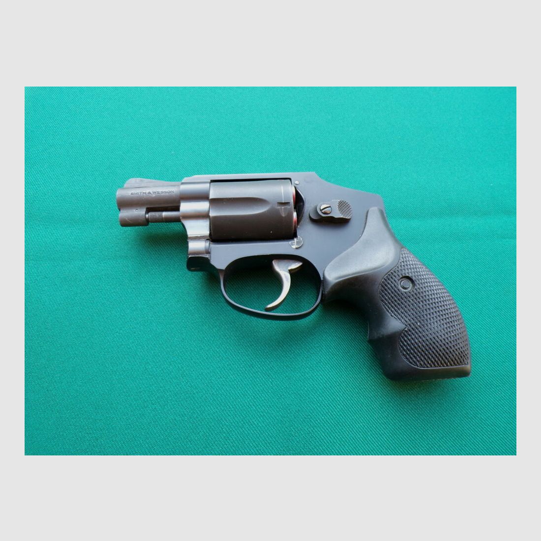 Smith & Wesson Hammerless
