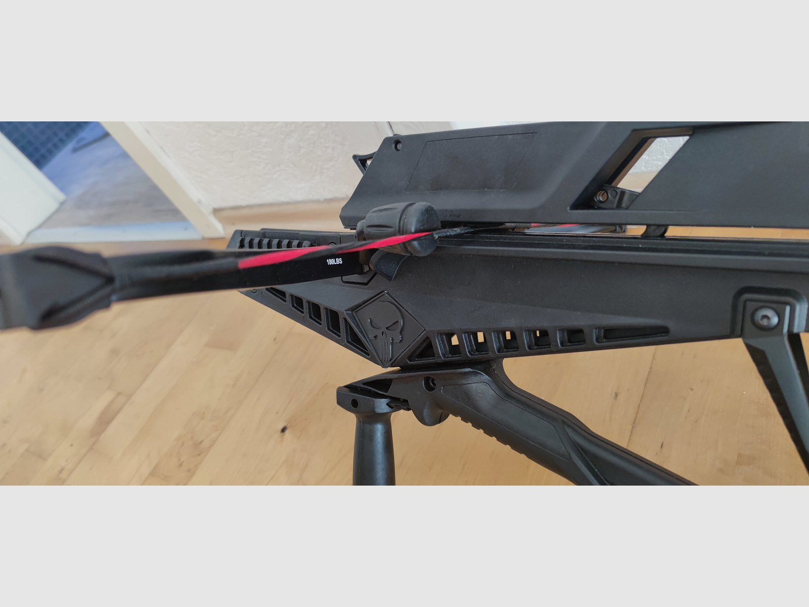 EK Archery Adder 