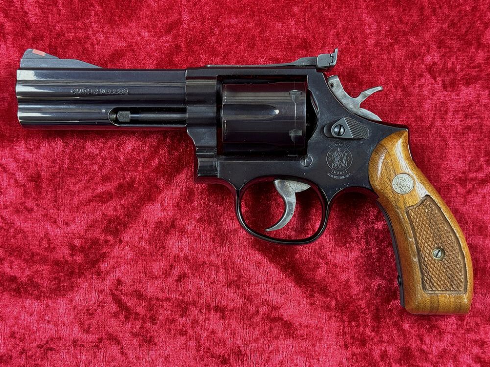 Smith & Wesson 586-4