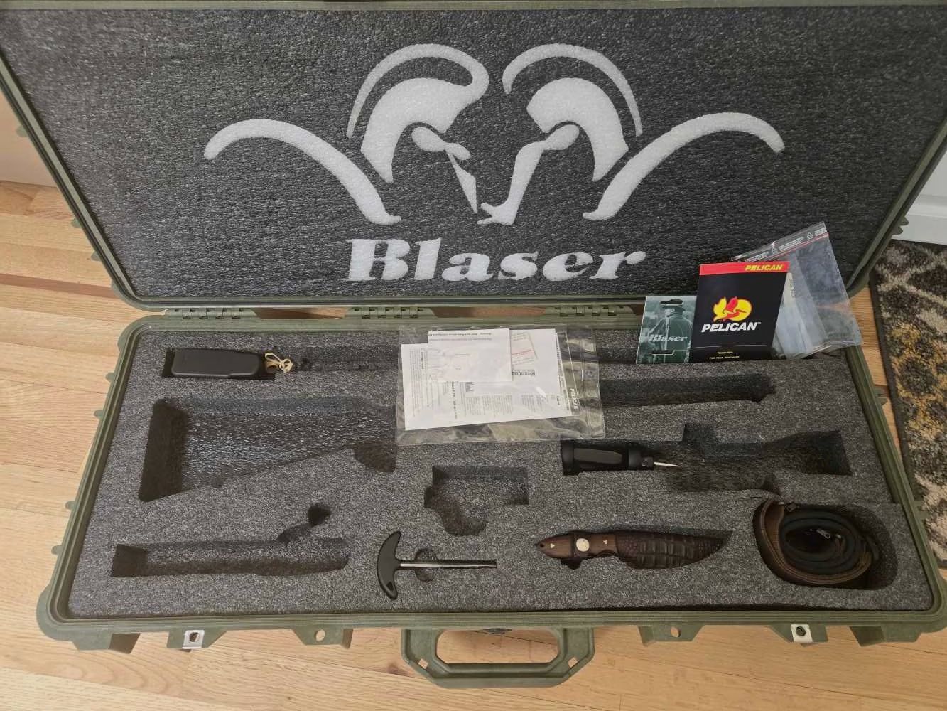 Blaser R8 Professional Linksausführung, .30-06, con Pelican-Case