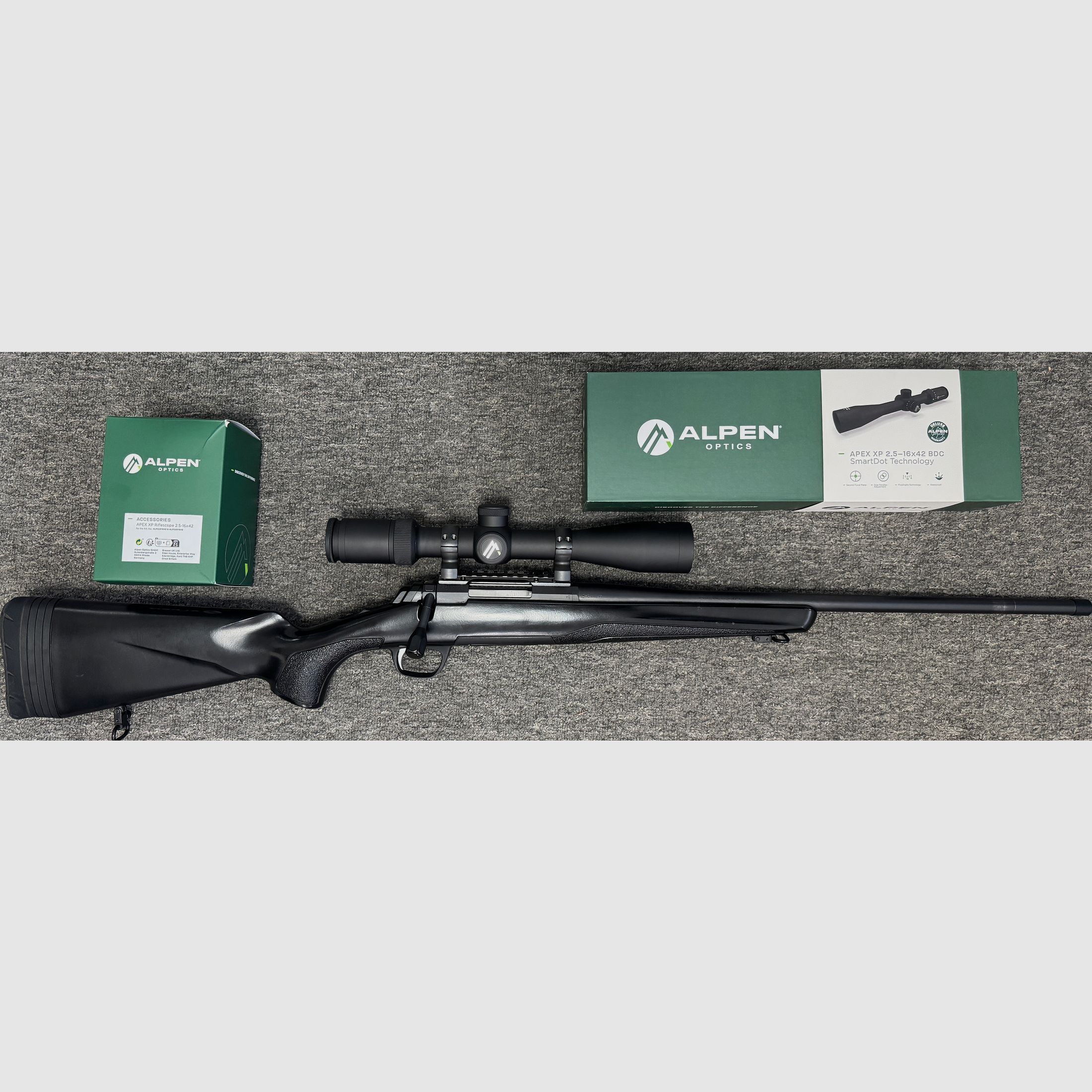Browning X-Bolt .223 with muzzle thread, riflescope