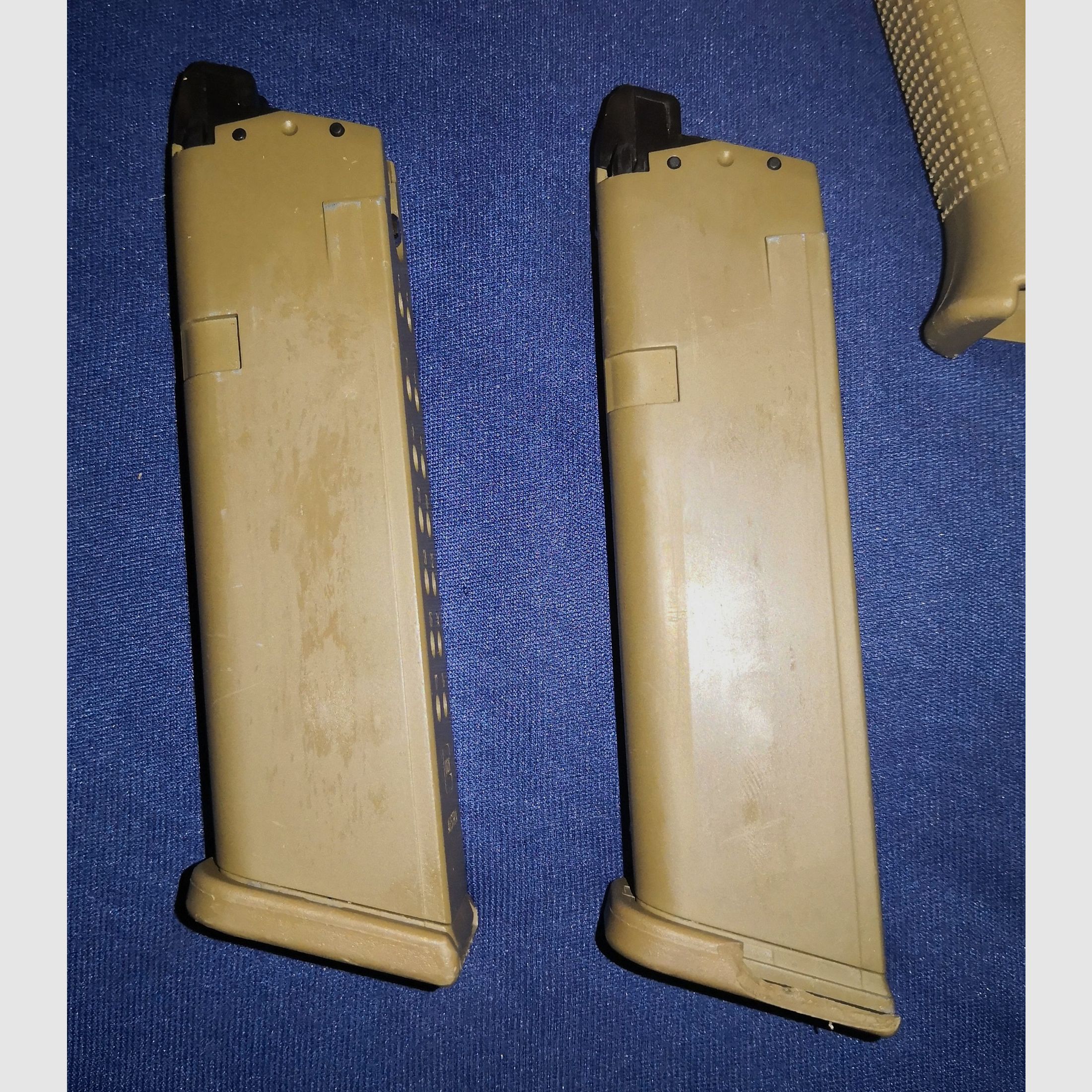 Glock 19X Airsoft with metal slide GBB 6mm BB Coyote Tan softair gas version with 2 magazines