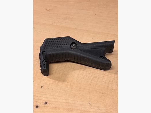 Frontgriff für Airsoft angewinkelt Typ III in Schwarz