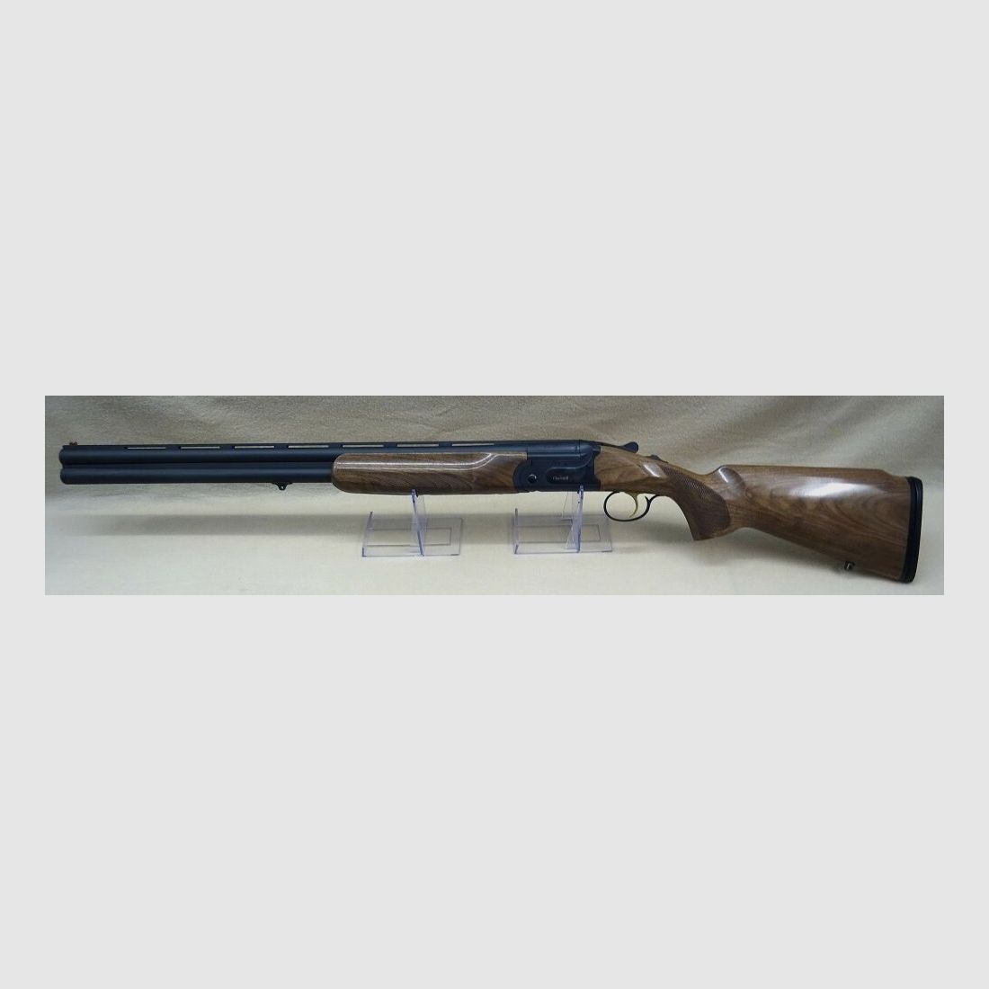 Akkar Silah Churchill 206 E Hunting Black II Lady gauche