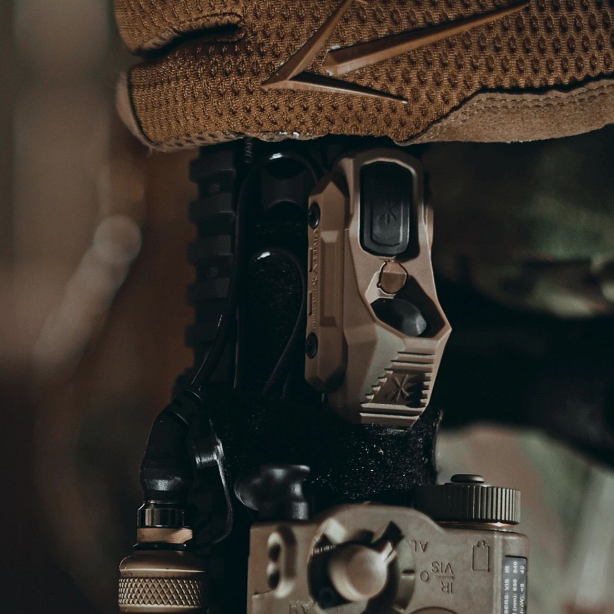Unity Tactical - Włącznik AXON SYNC - LINK USB-C / CRANE Plug – 4.5″ - FDE - AXNS-UCI4.5F, zdjęcie 7 z 7
