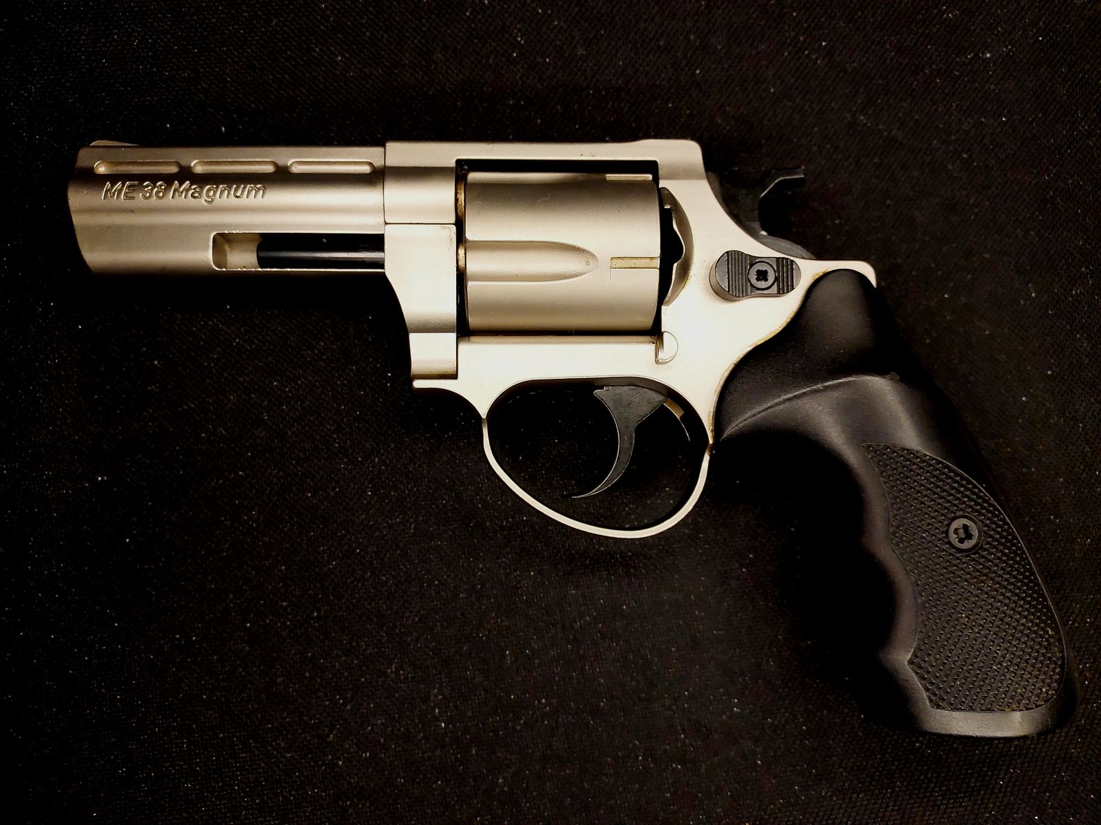 ME 38 Magnum Schreckschuss-revolver, mat verchroomd in kaliber 9mm R.K. (PTB 706)