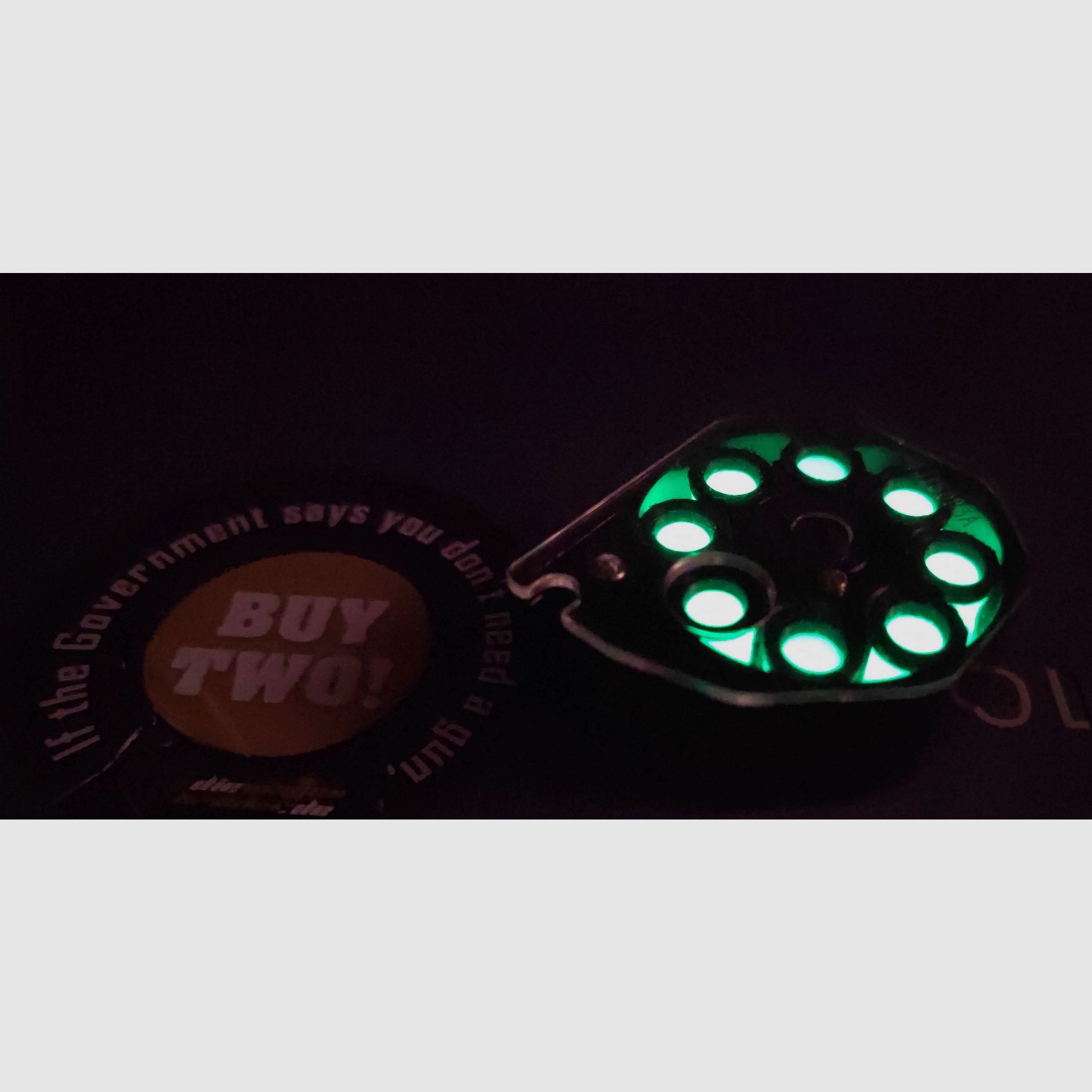 AEA MEGALODON SLUGS GLOW IN THE DARK 30 STÜCK MAX. LEGAL PERFORMANCE CAL. 50