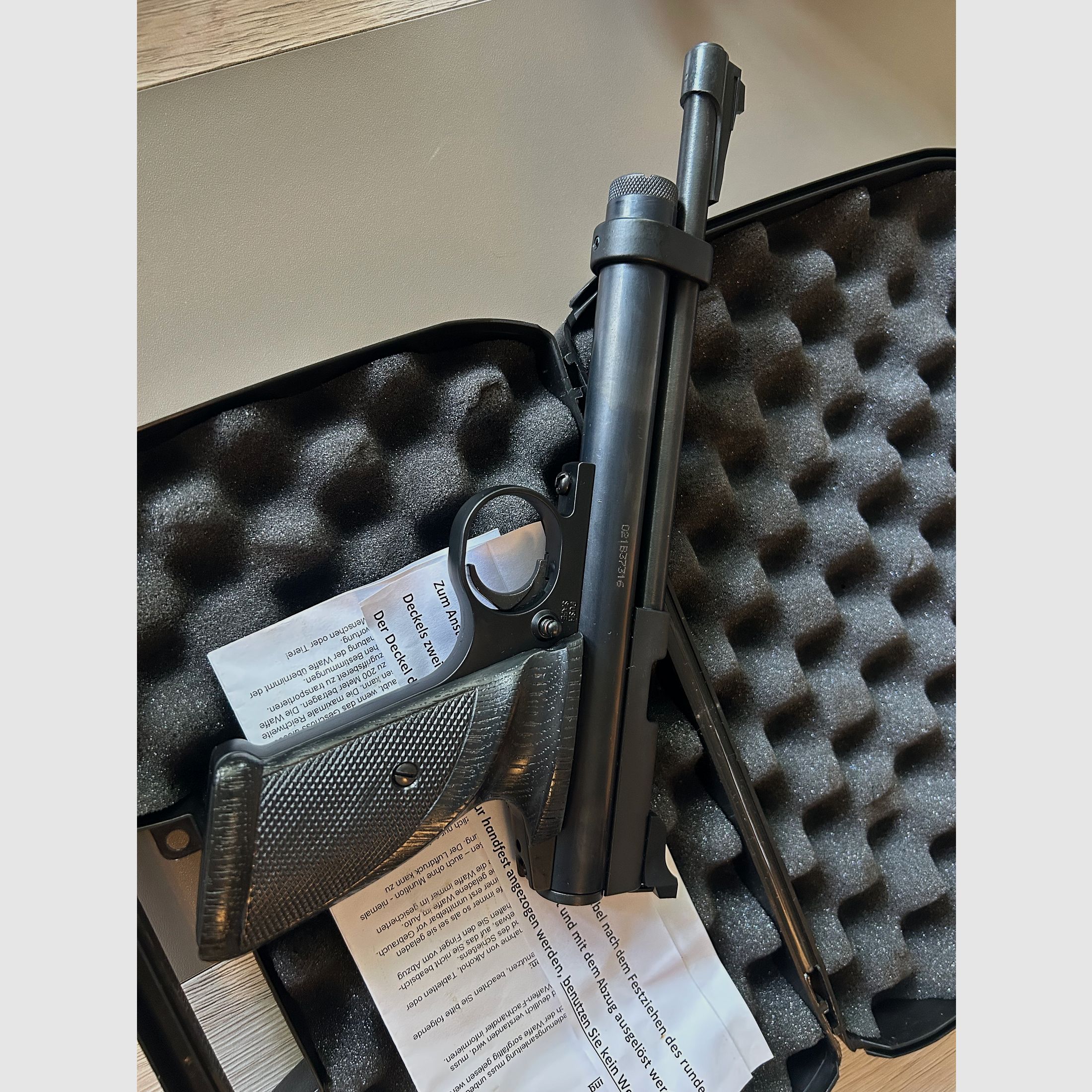 Crosman Modell 2240 - 5,5 mm Diabolo Co2-Pistole