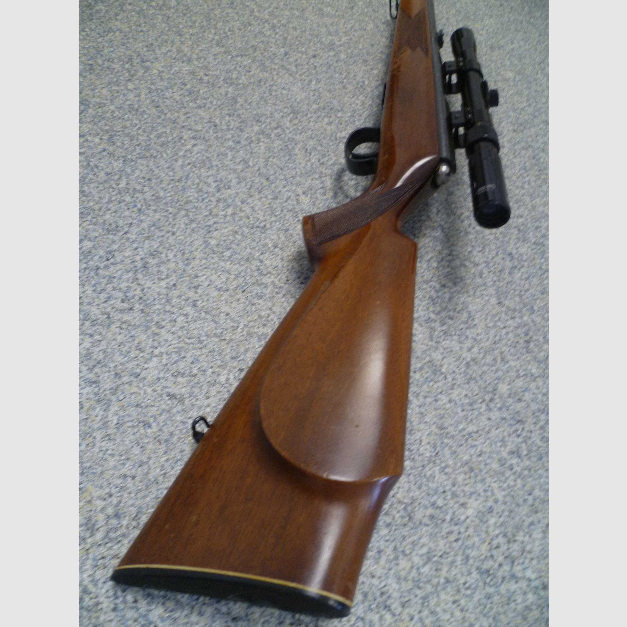 Repetierbüchse Anschütz Modell 1416 .22lr.