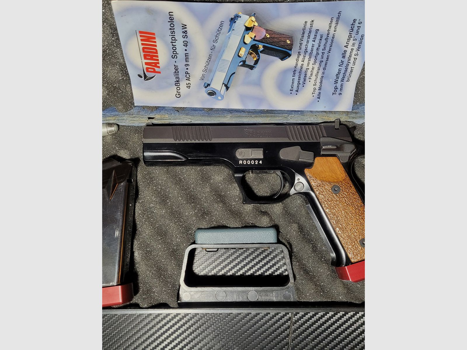 Pardini sport pistol .45 ACP with interchangeable system 9 mm