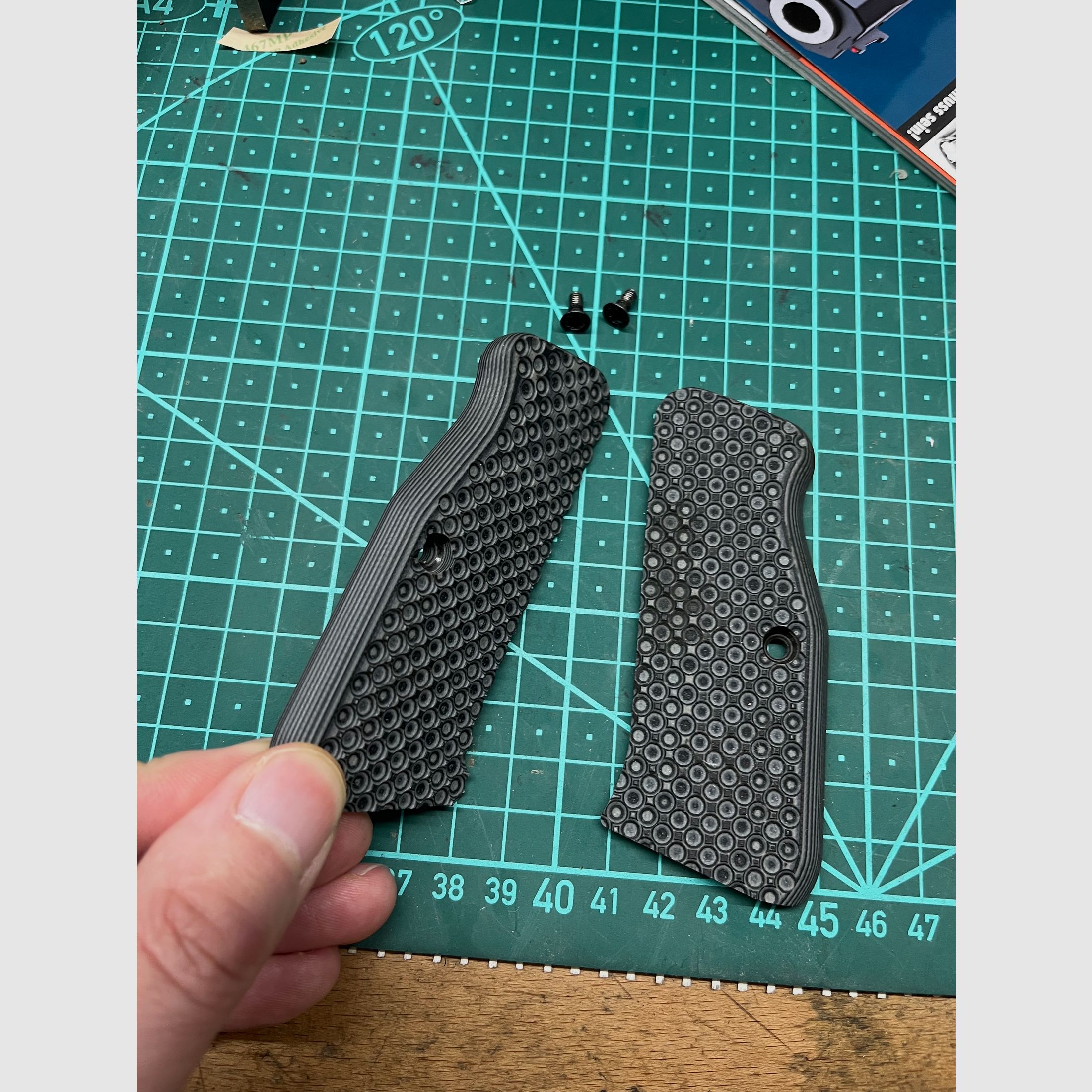 VZ Grips Shadow 2